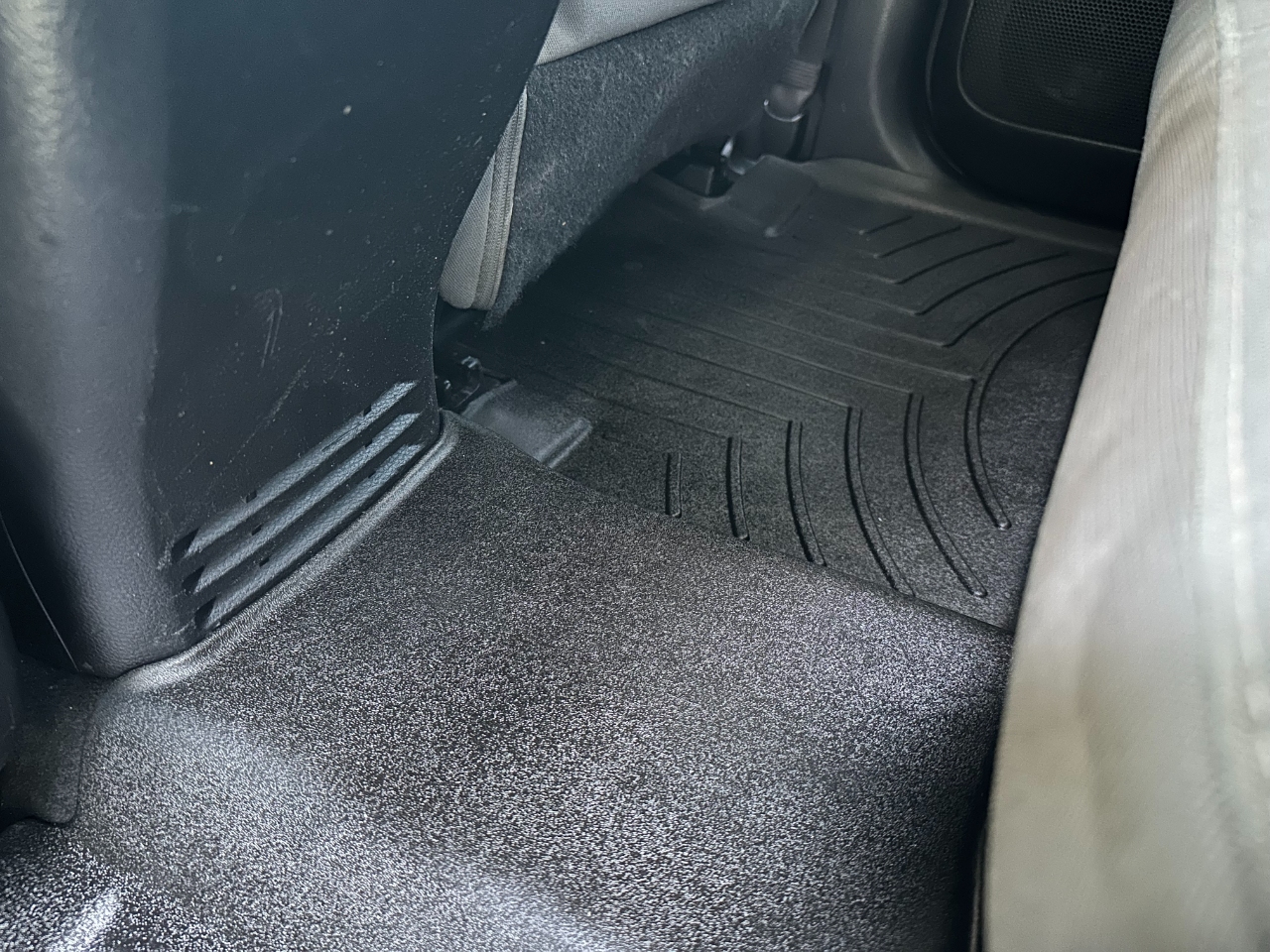 Toyota Tacoma 2WD SR5 Double Cab 5' Bed I4 AT (Natl) 2020