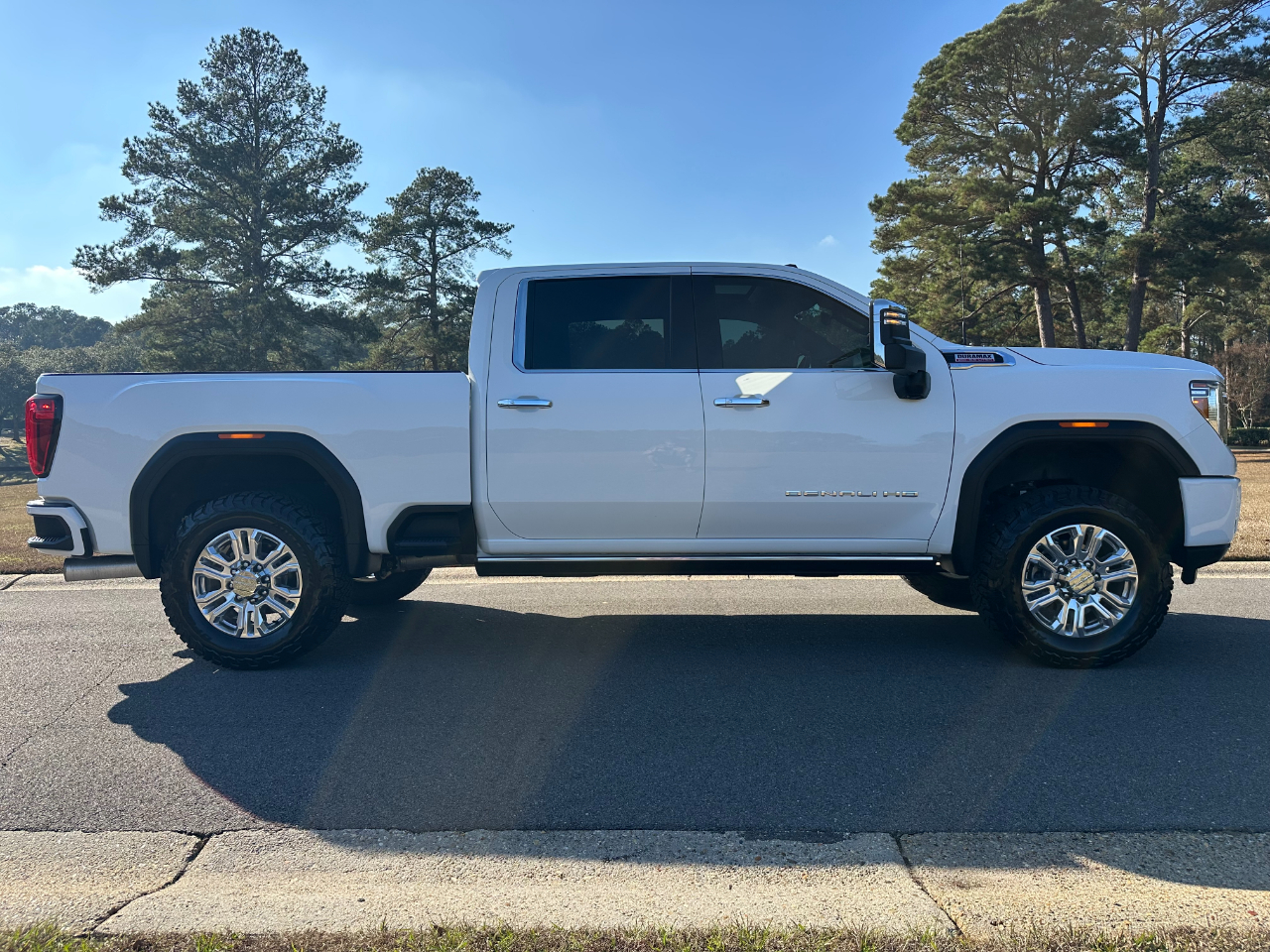 GMC Sierra 2500HD 4WD Crew Cab 159" Denali 2023