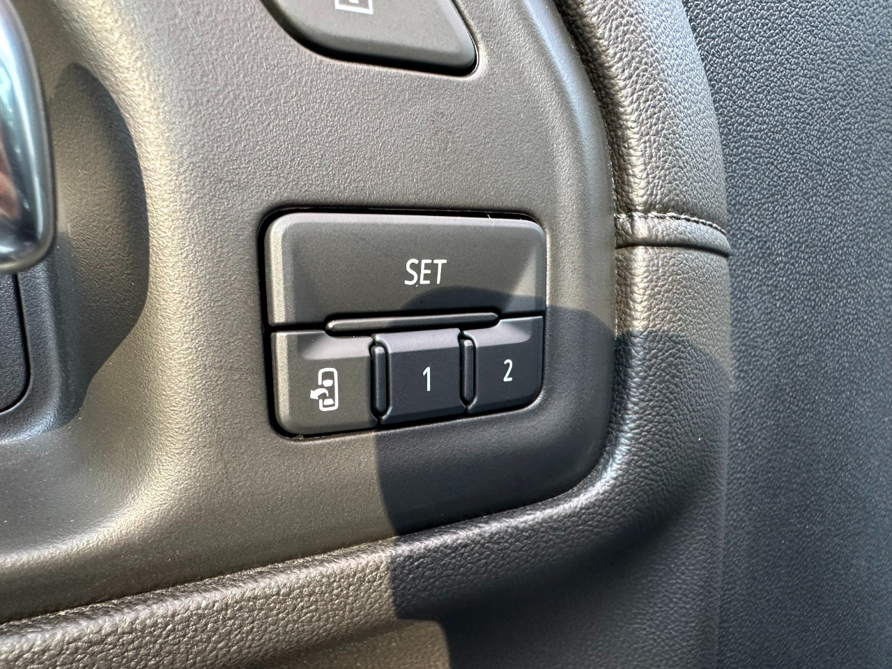 GMC Sierra 2500HD 4WD Crew Cab 159" Denali 2023