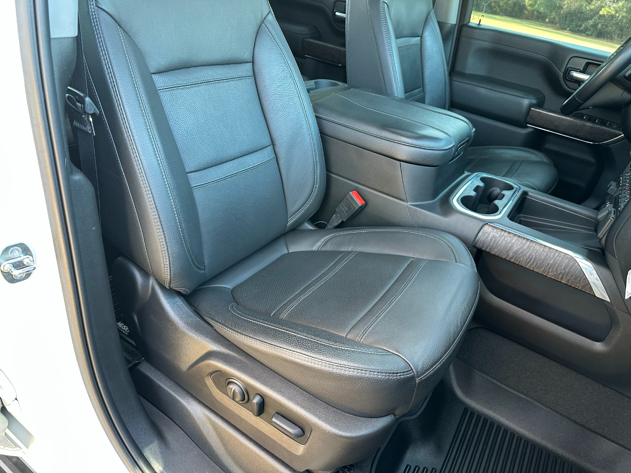 GMC Sierra 2500HD 4WD Crew Cab 159" Denali 2023