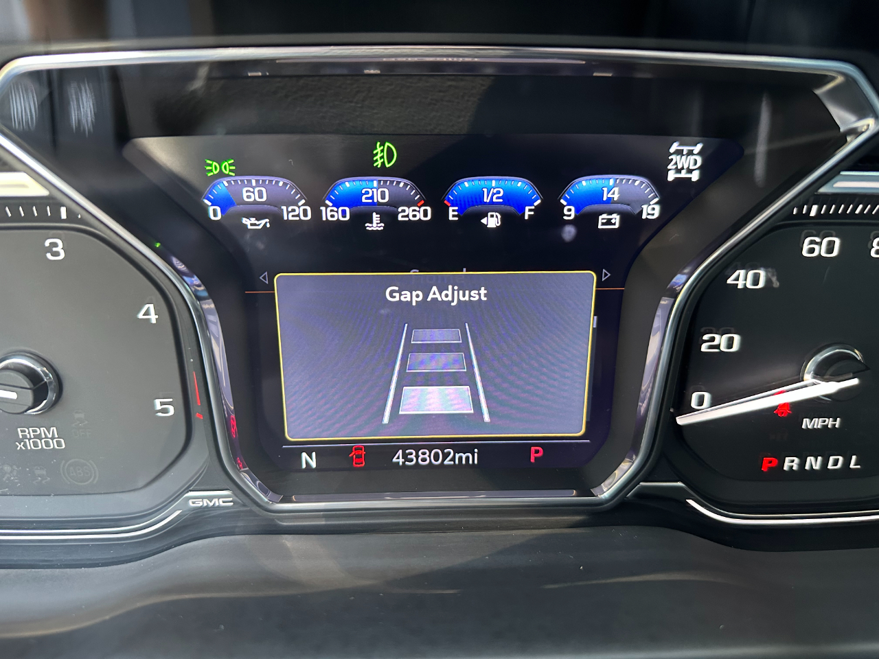 GMC Sierra 2500HD 4WD Crew Cab 159" Denali 2023