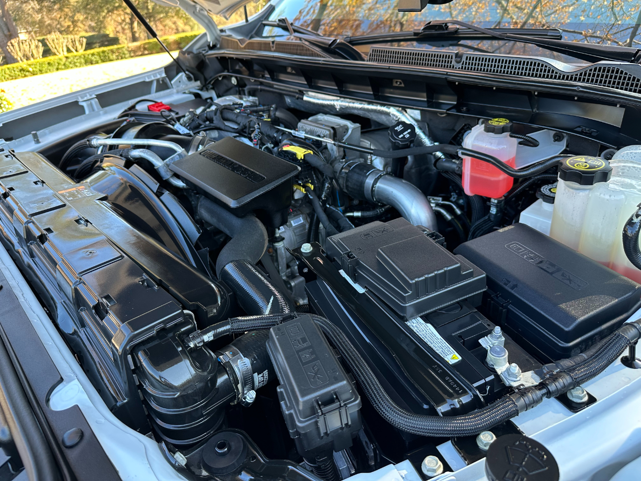 GMC Sierra 2500HD 4WD Crew Cab 159" Denali 2023