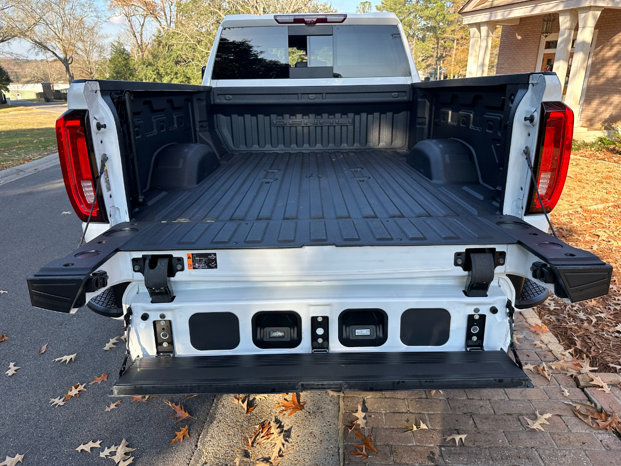 GMC Sierra 2500HD 4WD Crew Cab 159" Denali 2023