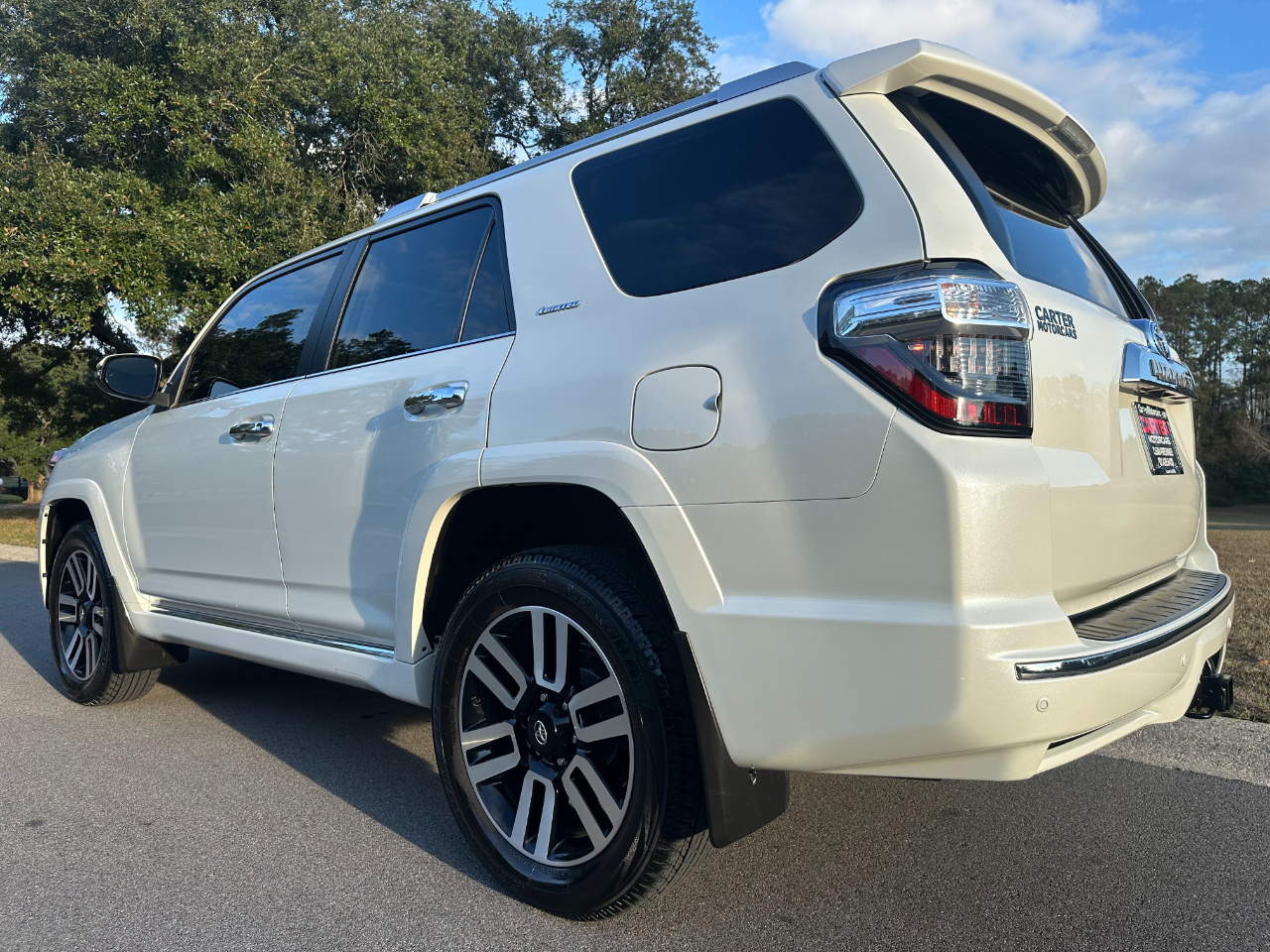 Toyota 4Runner Limited 4WD (Natl) 2023