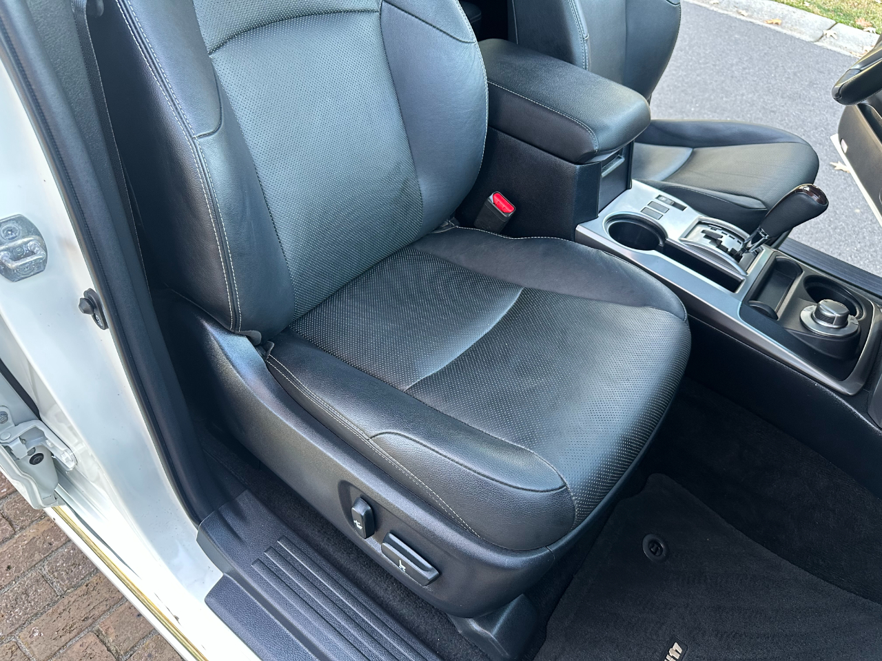 Toyota 4Runner Limited 4WD (Natl) 2023