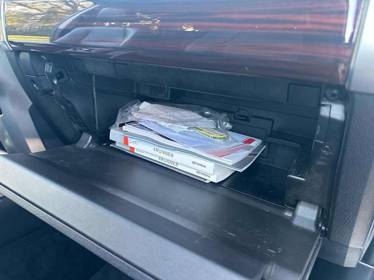 Toyota 4Runner Limited 4WD (Natl) 2023