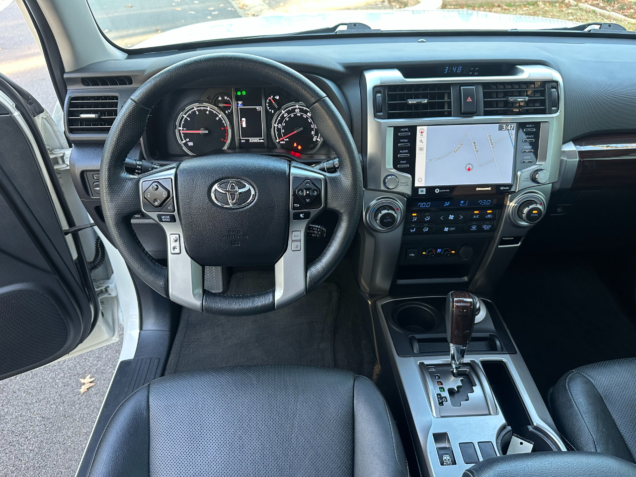 Toyota 4Runner Limited 4WD (Natl) 2023
