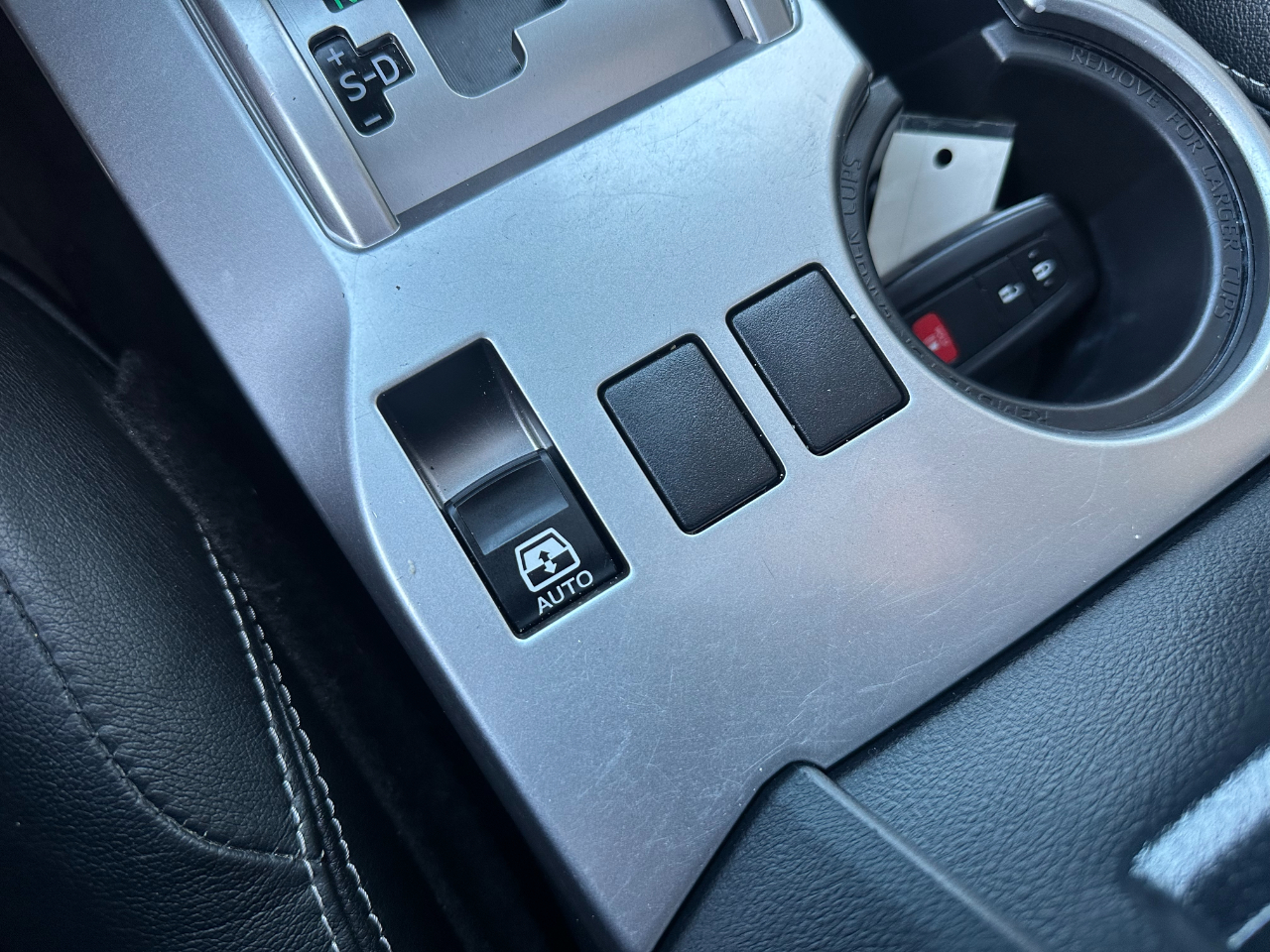 Toyota 4Runner Limited 4WD (Natl) 2023