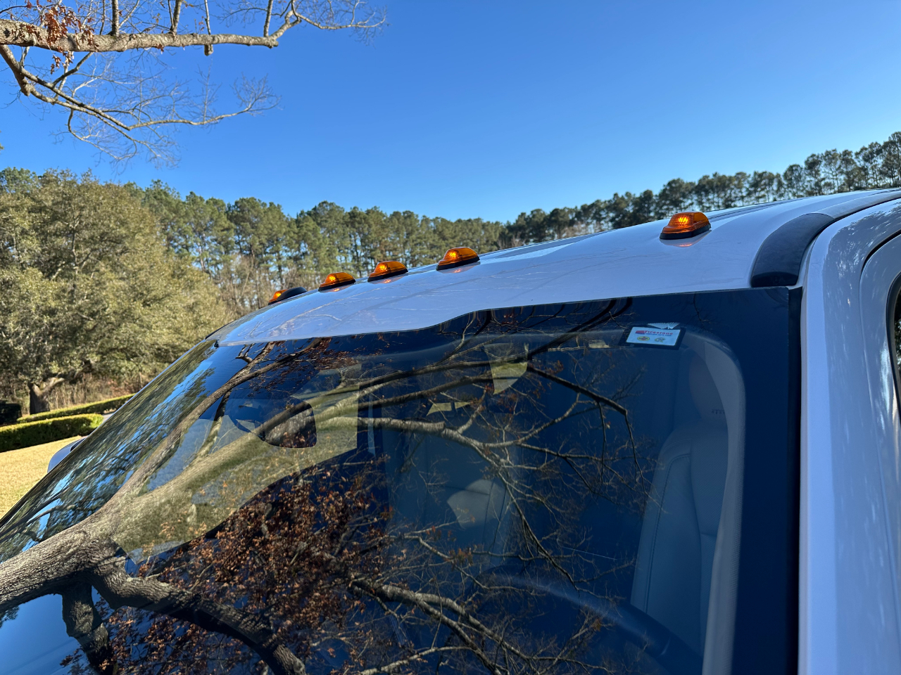 Ford Super Duty F-350 DRW Lariat 4WD Crew Cab 8' Box 2017