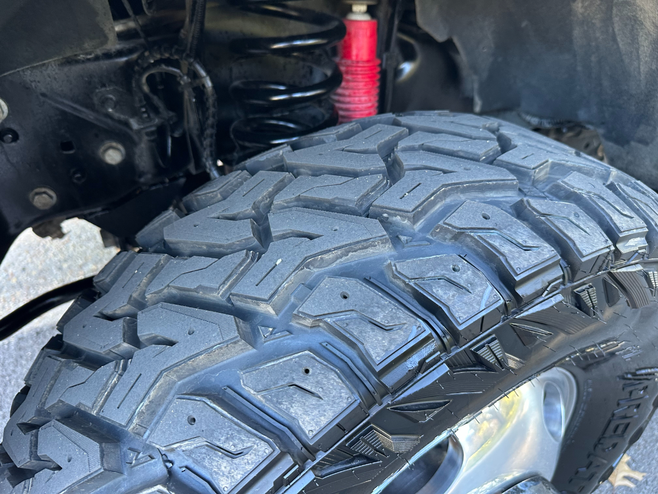 Ford Super Duty F-350 DRW Lariat 4WD Crew Cab 8' Box 2017