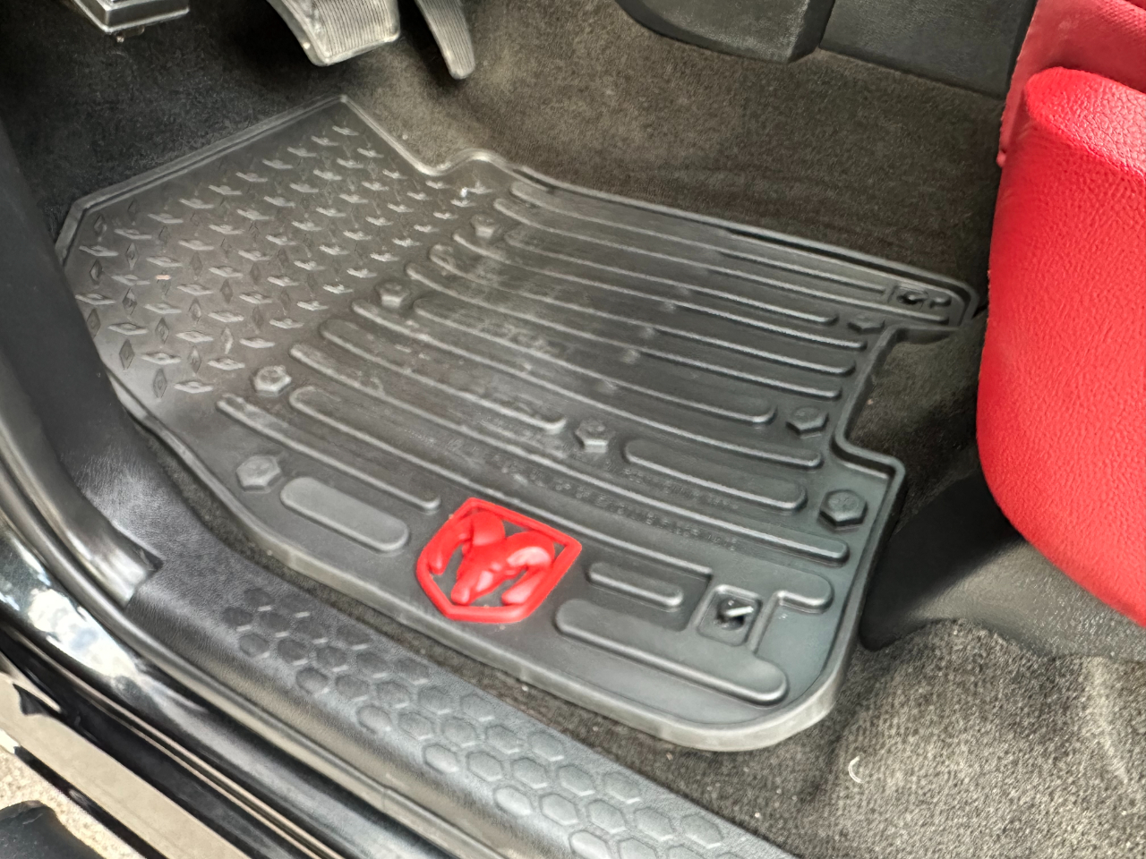 RAM 1500 4WD Crew Cab 140.5" Rebel 2016