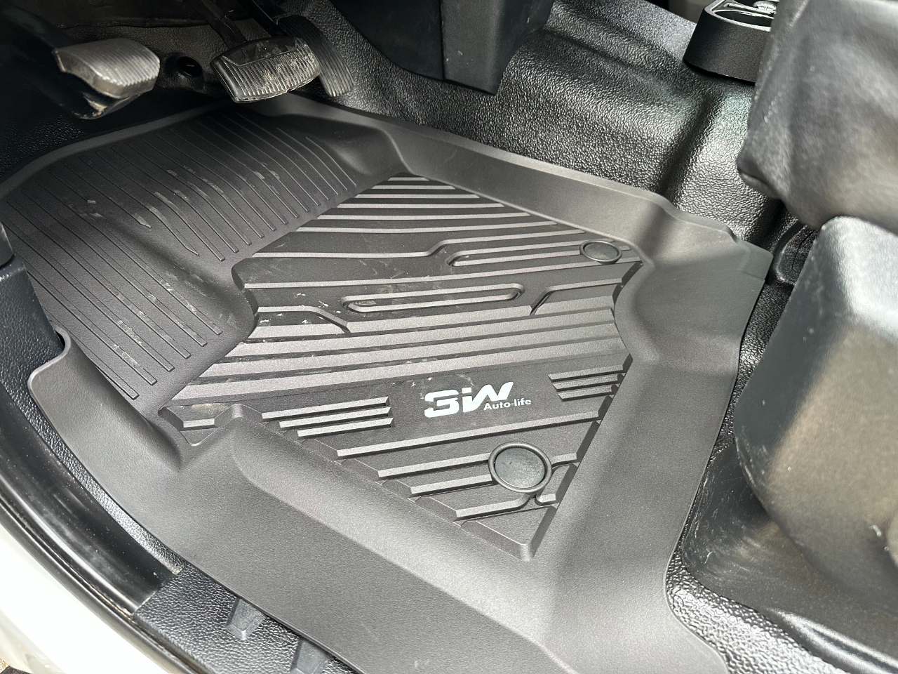 Ford Super Duty F-350 DRW XLT 4WD Crew Cab 179" WB 60" CA 2019