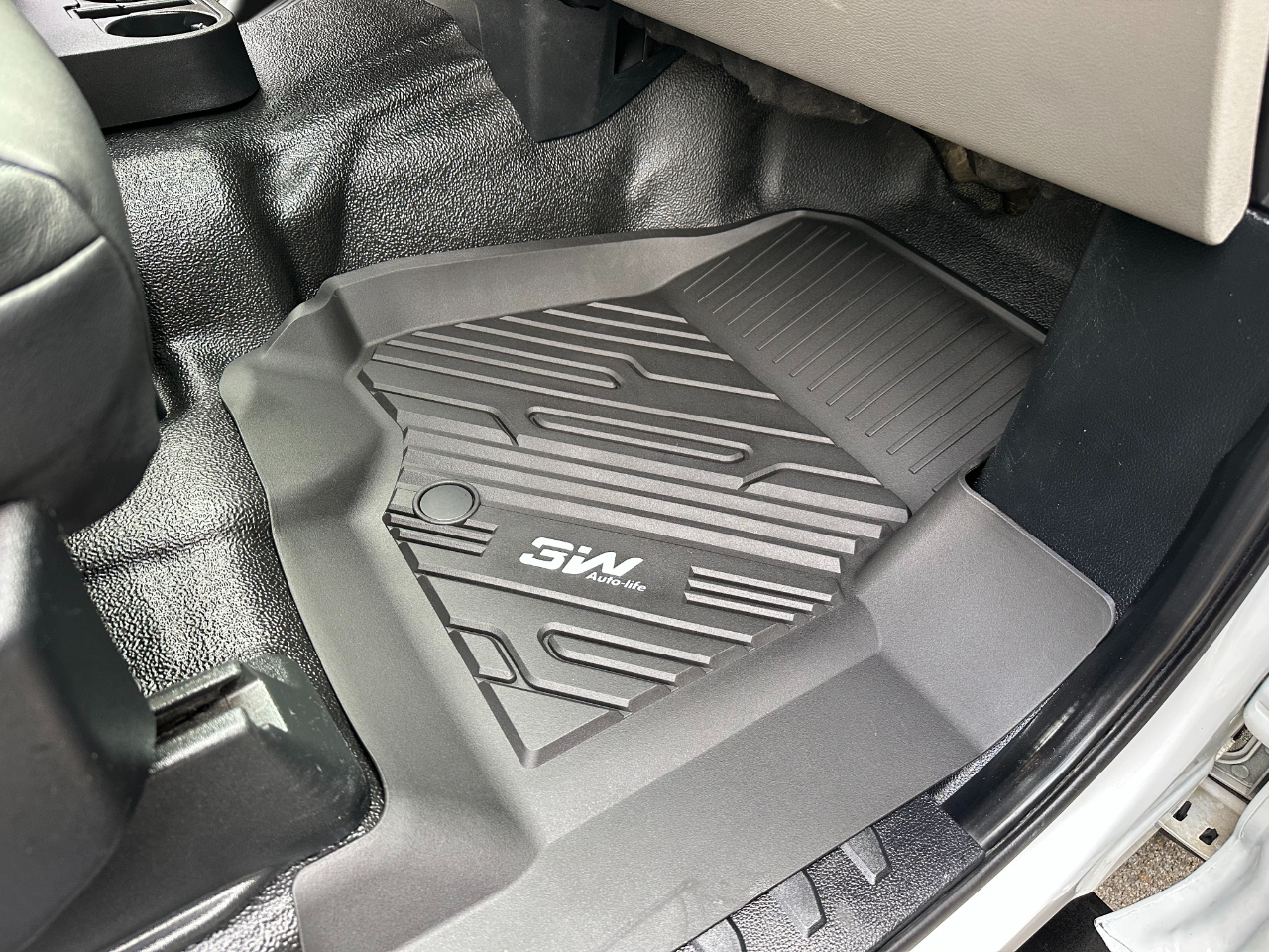 Ford Super Duty F-350 DRW XLT 4WD Crew Cab 179" WB 60" CA 2019