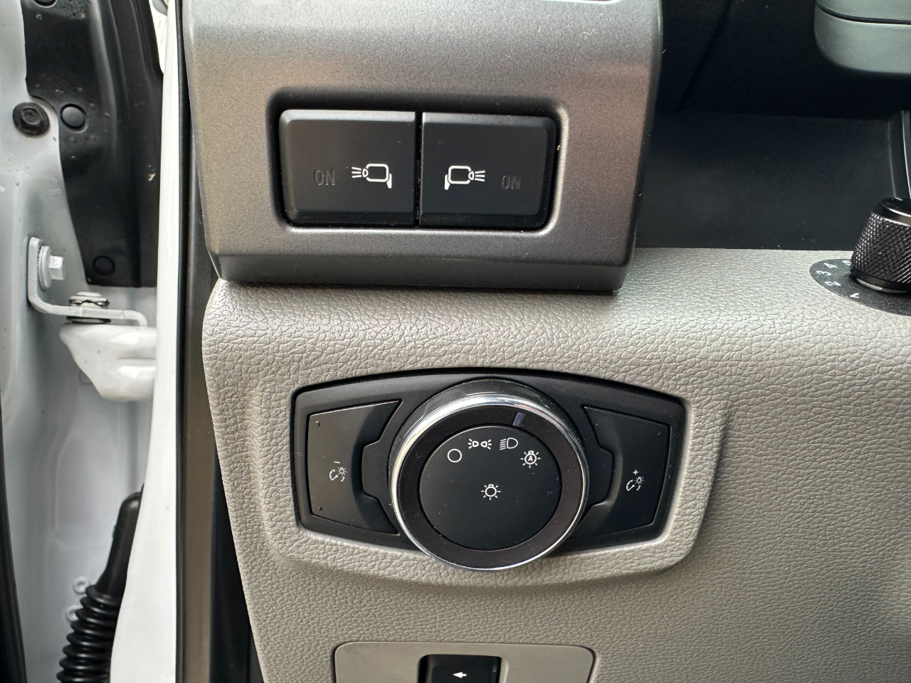 Ford Super Duty F-350 DRW XLT 4WD Crew Cab 179" WB 60" CA 2019