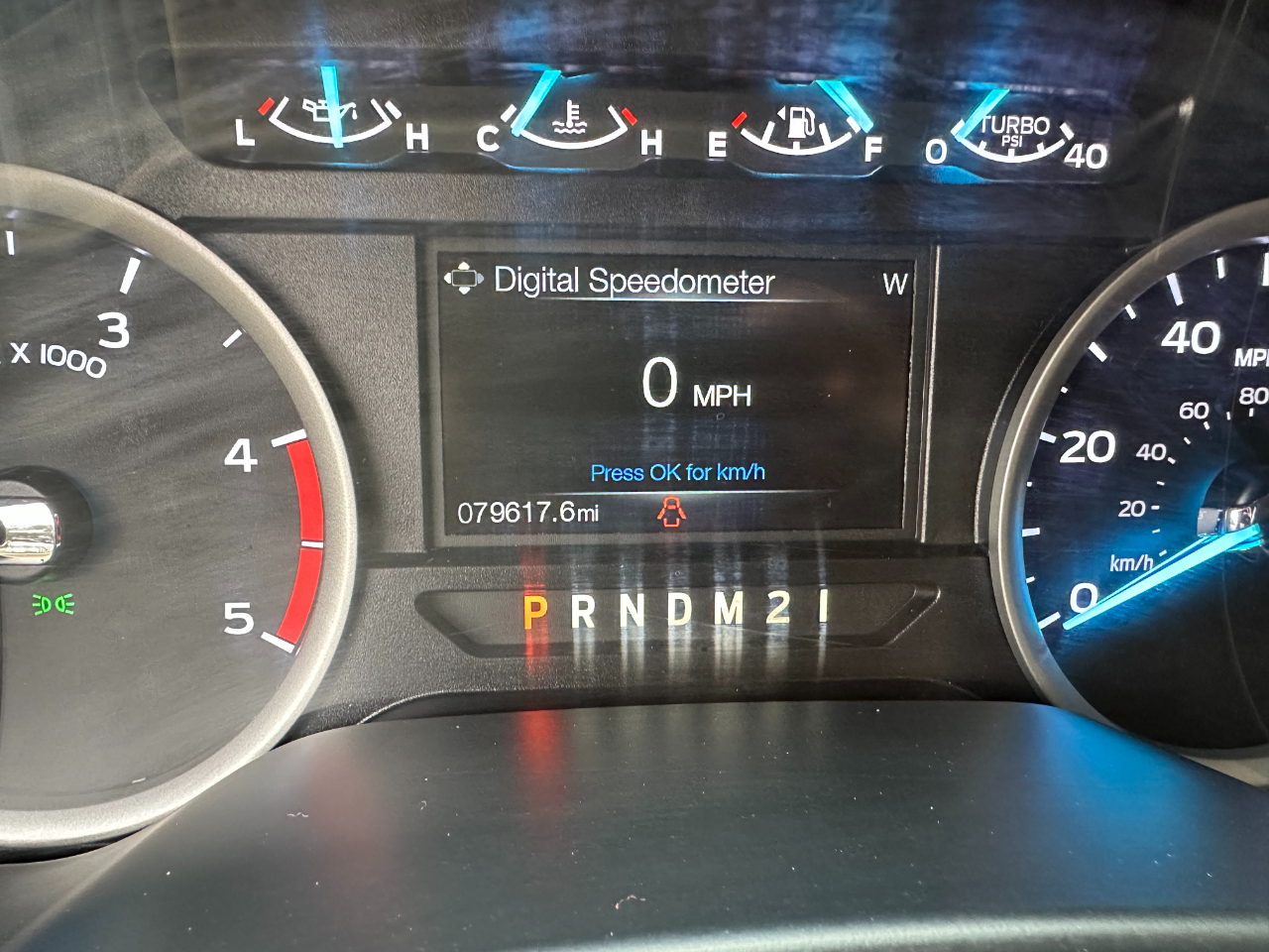 Ford Super Duty F-350 DRW XLT 4WD Crew Cab 179" WB 60" CA 2019