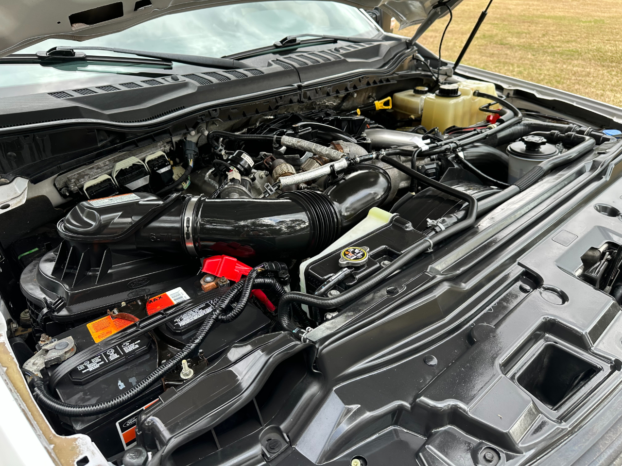 Ford Super Duty F-350 DRW XLT 4WD Crew Cab 179" WB 60" CA 2019