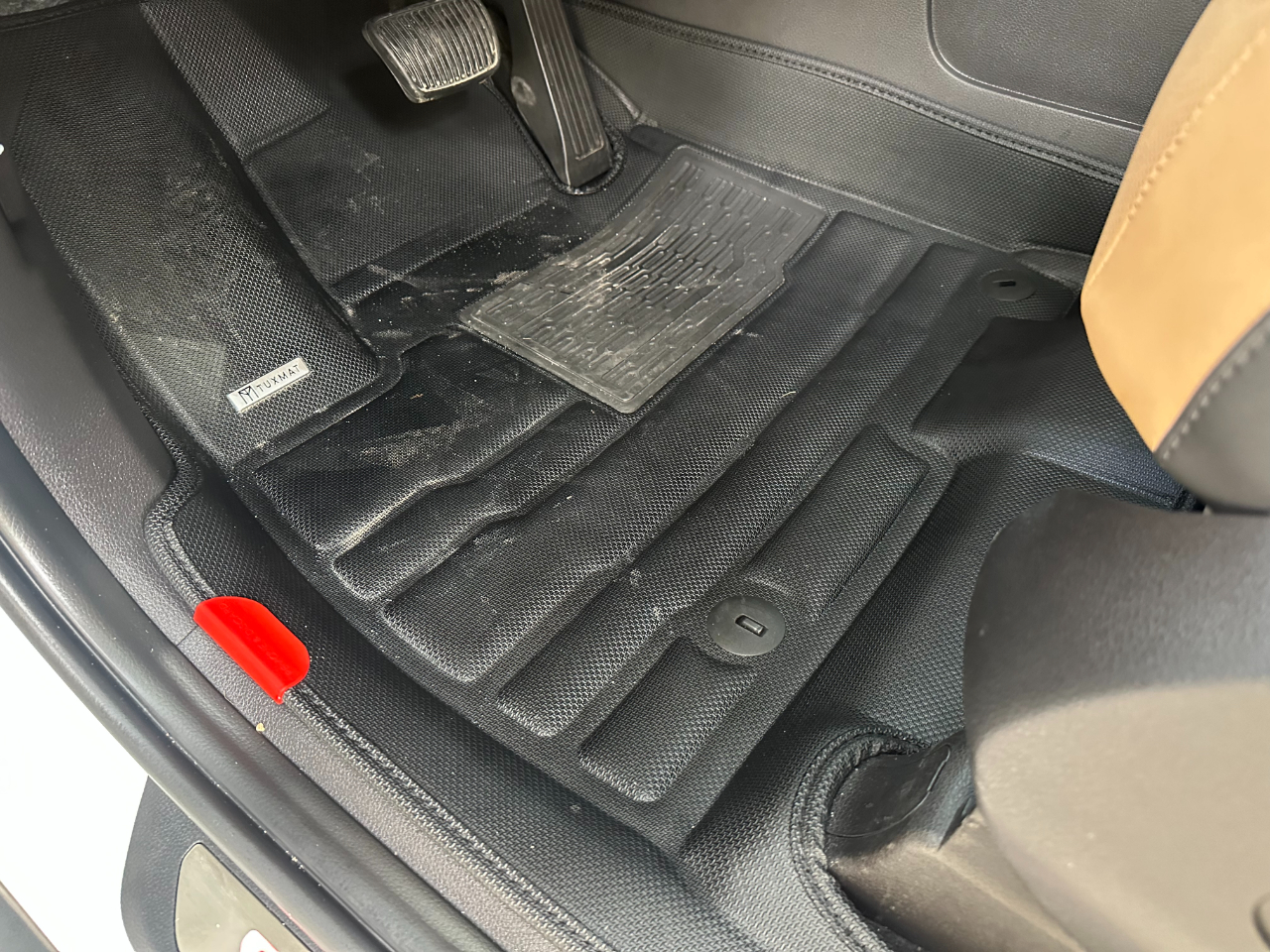 Kia Carnival EX FWD 2024