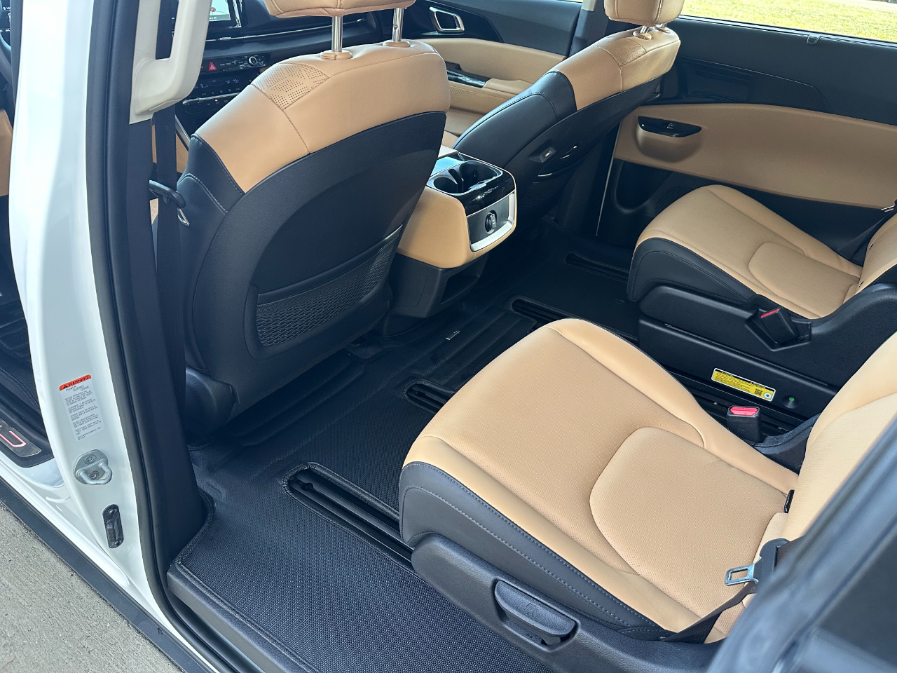 Kia Carnival EX FWD 2024