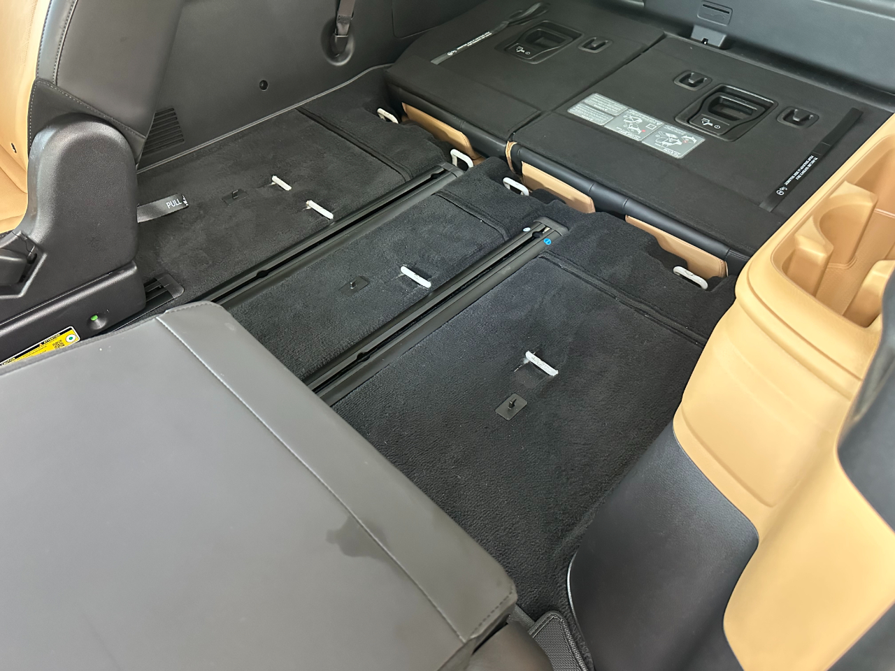 Kia Carnival EX FWD 2024