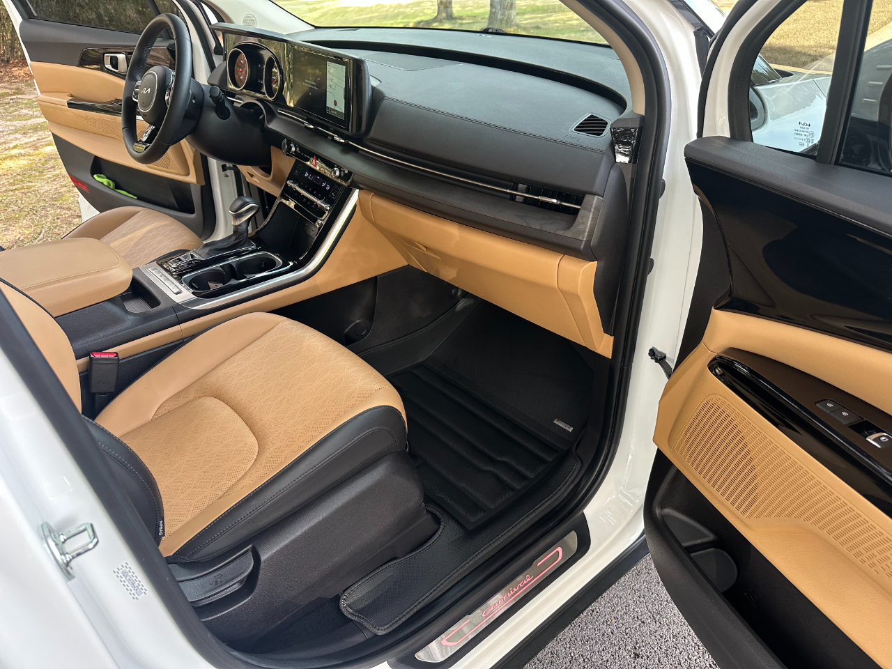 Kia Carnival EX FWD 2024