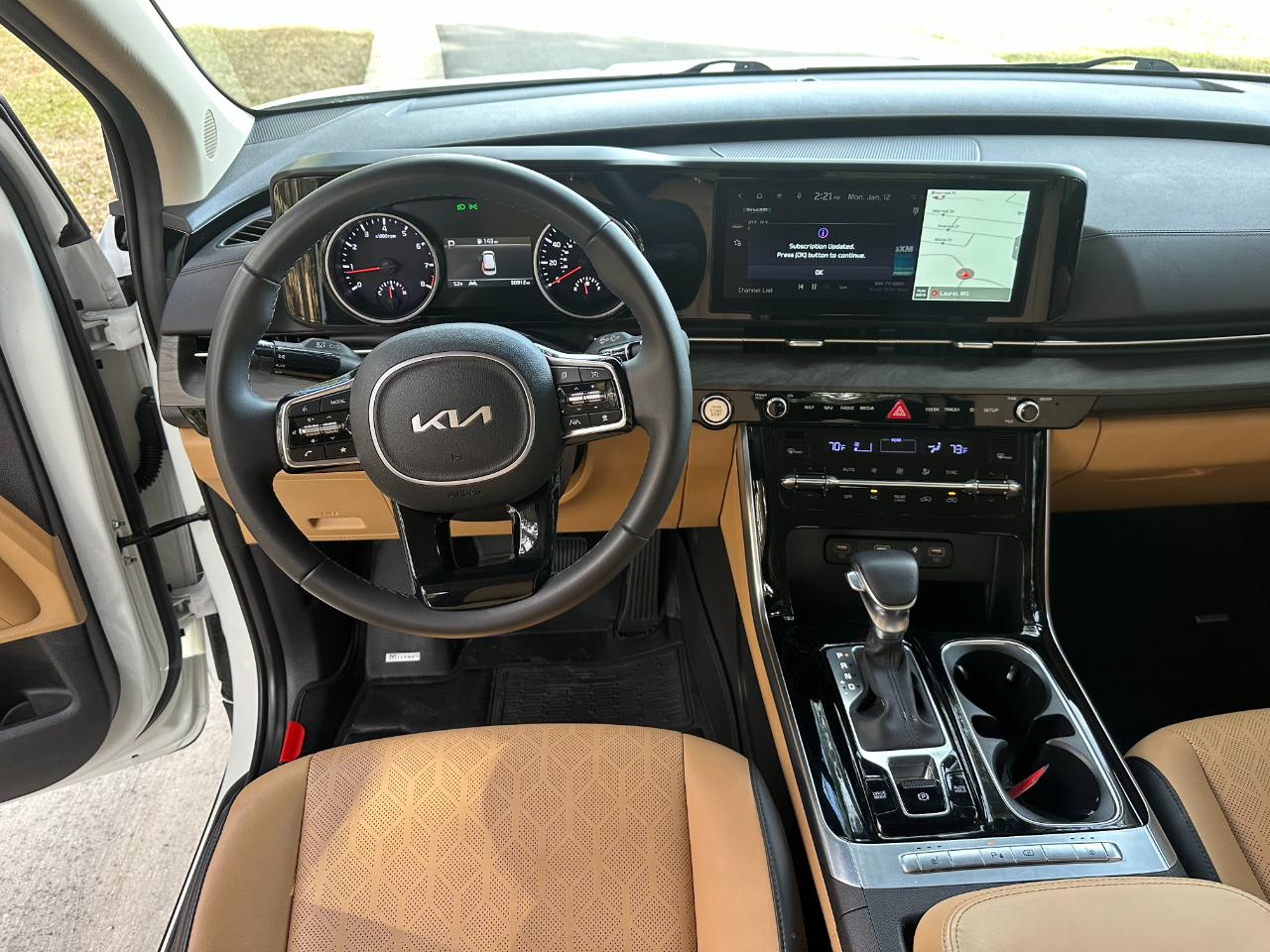 Kia Carnival EX FWD 2024