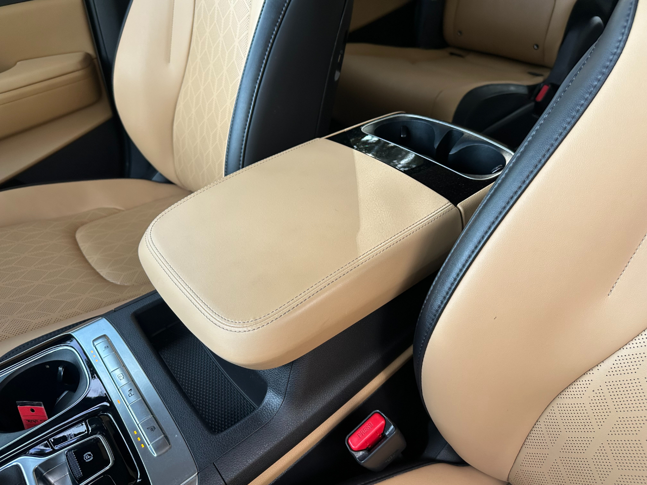 Kia Carnival EX FWD 2024