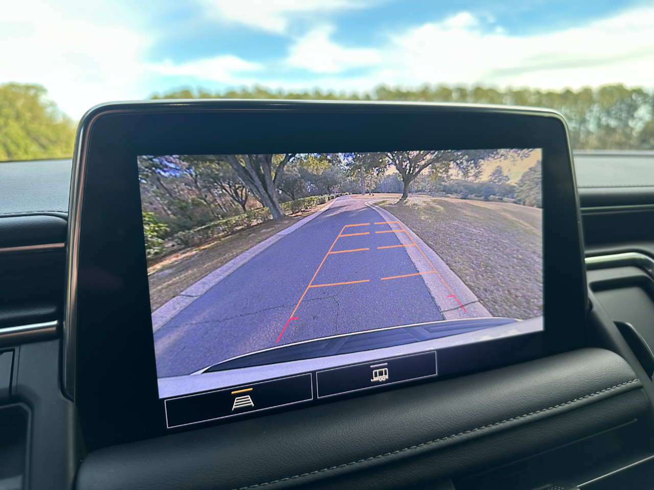 Chevrolet Tahoe 4WD 4dr LT 2021