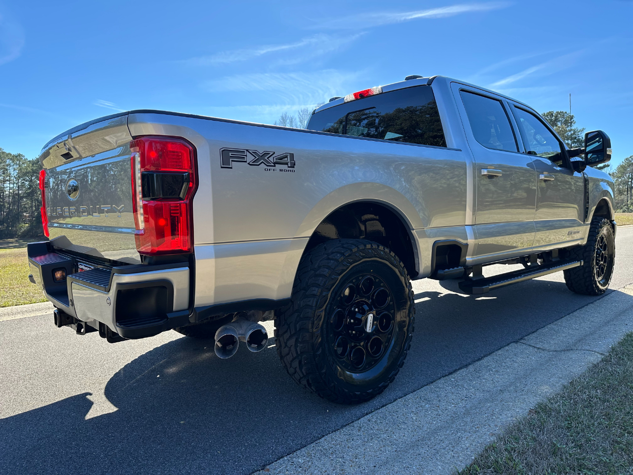 Ford Super Duty F-250 SRW XLT 4WD Crew Cab 6.75' Box 2023