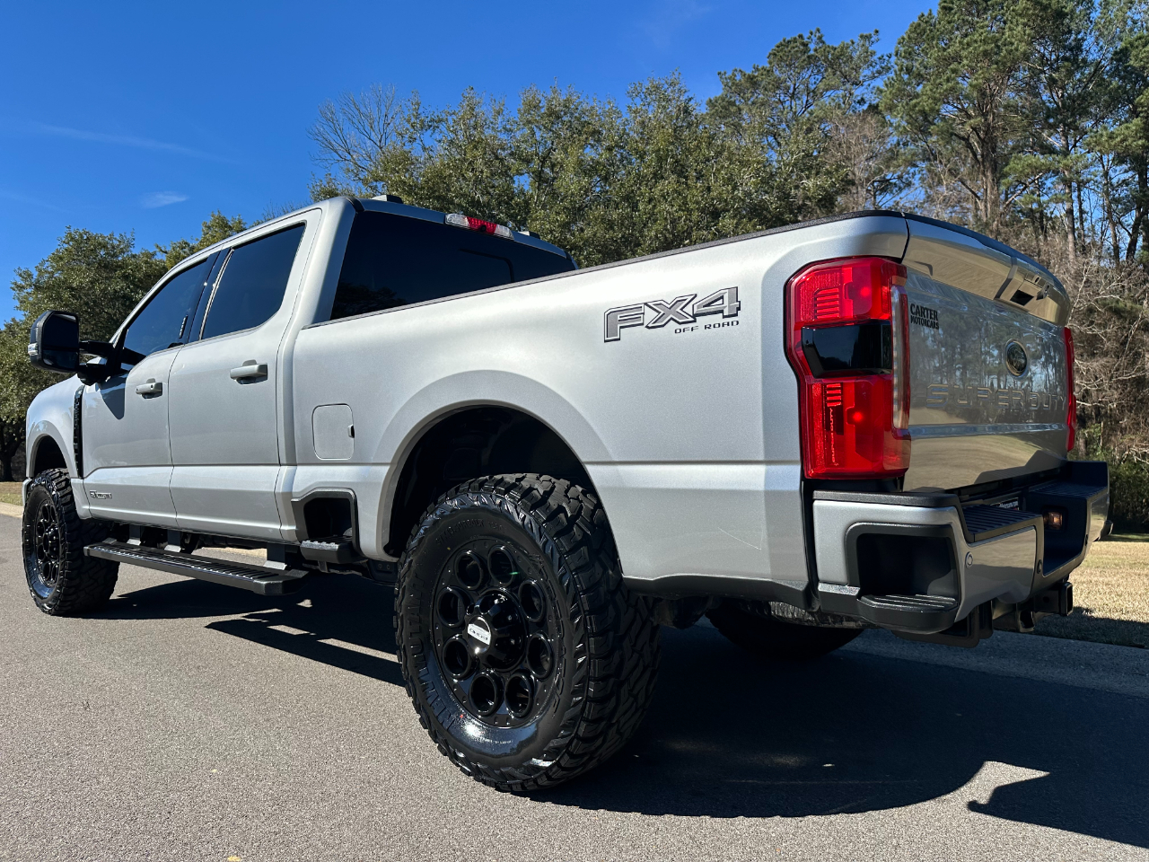 Ford Super Duty F-250 SRW XLT 4WD Crew Cab 6.75' Box 2023