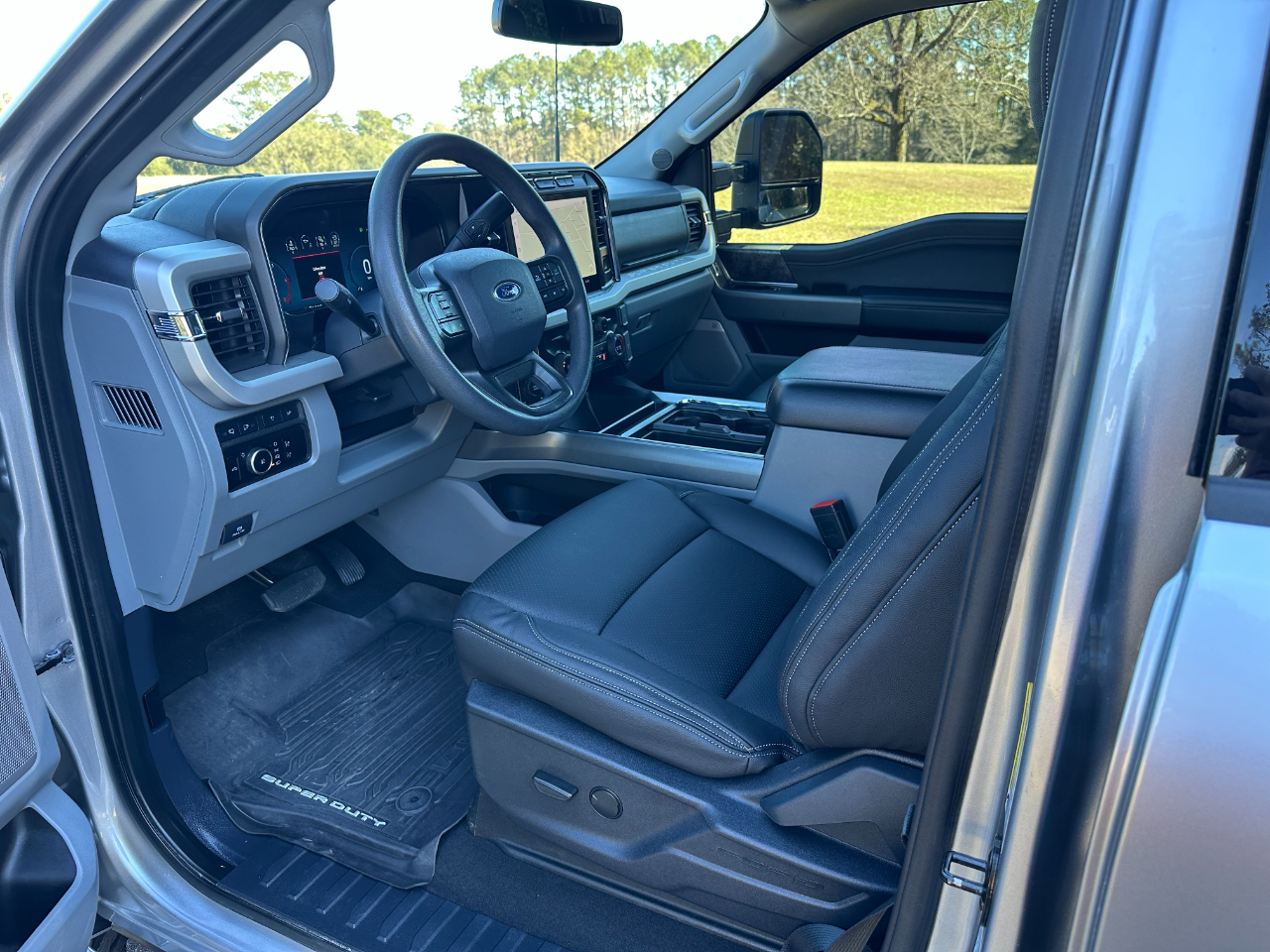 Ford Super Duty F-250 SRW XLT 4WD Crew Cab 6.75' Box 2023