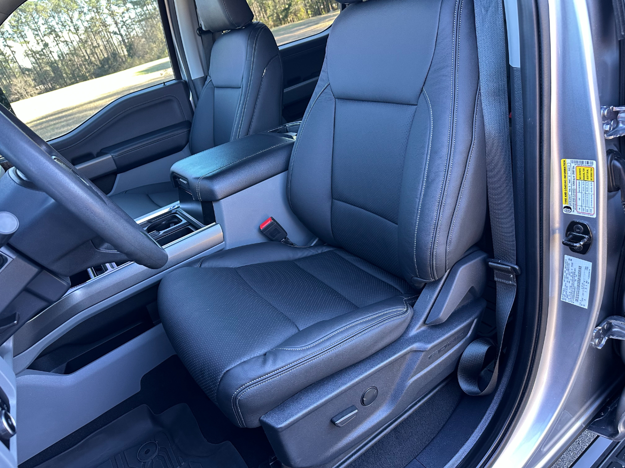 Ford Super Duty F-250 SRW XLT 4WD Crew Cab 6.75' Box 2023