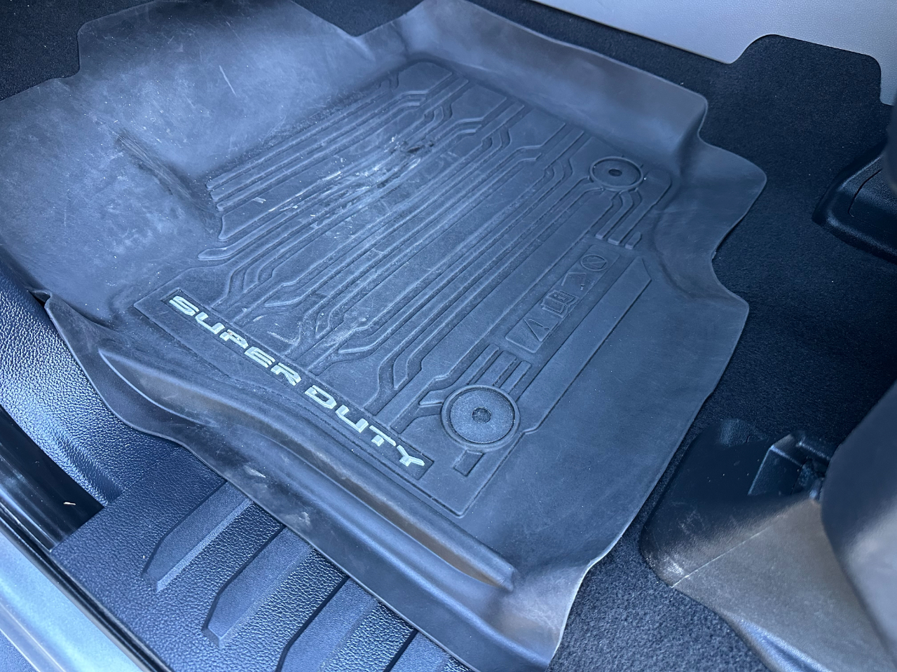 Ford Super Duty F-250 SRW XLT 4WD Crew Cab 6.75' Box 2023