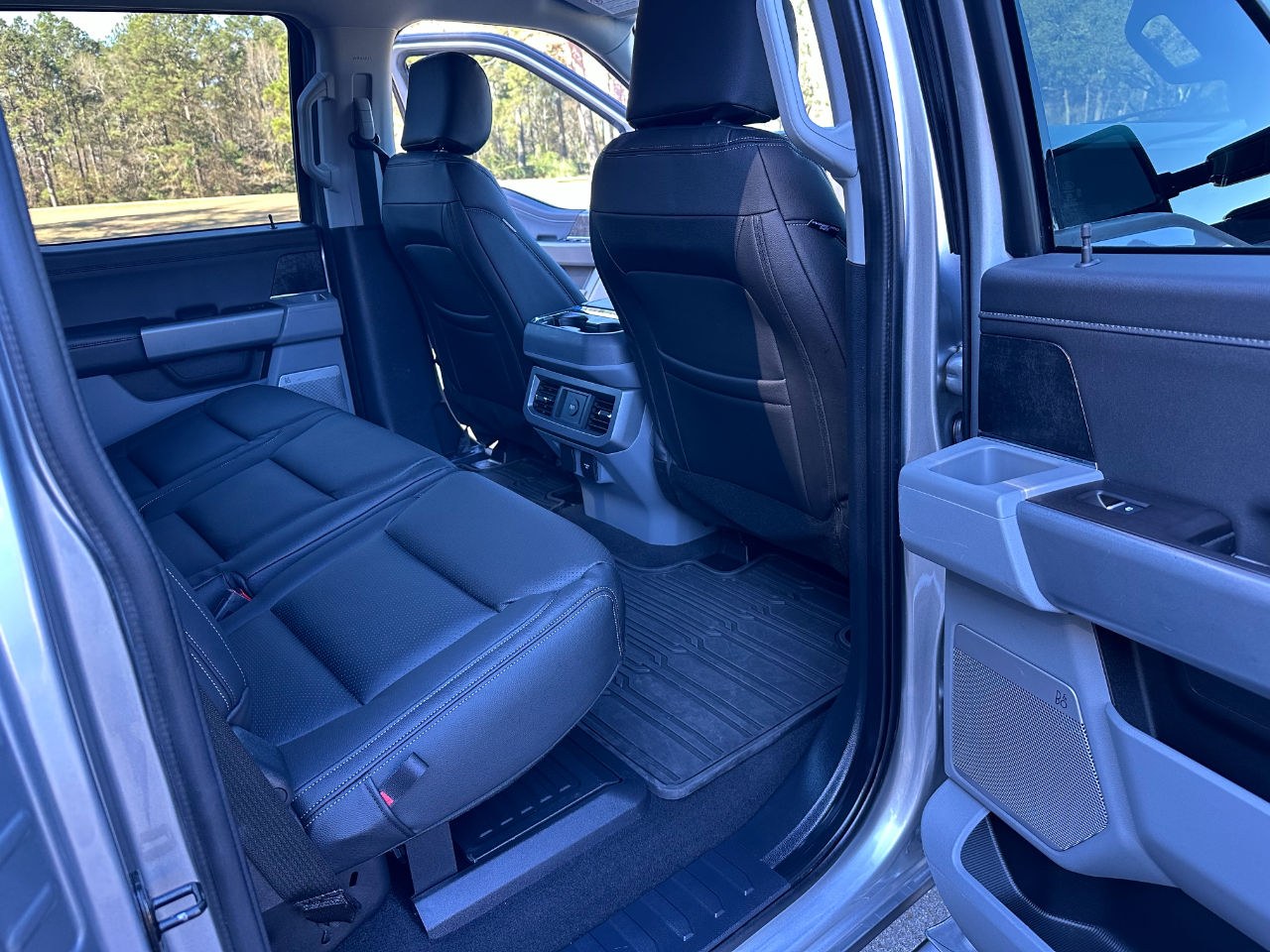 Ford Super Duty F-250 SRW XLT 4WD Crew Cab 6.75' Box 2023