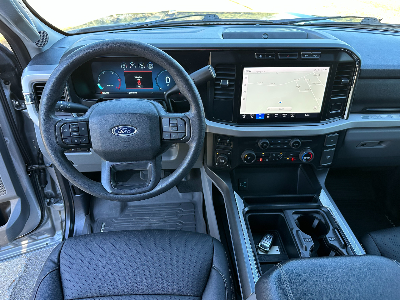 Ford Super Duty F-250 SRW XLT 4WD Crew Cab 6.75' Box 2023