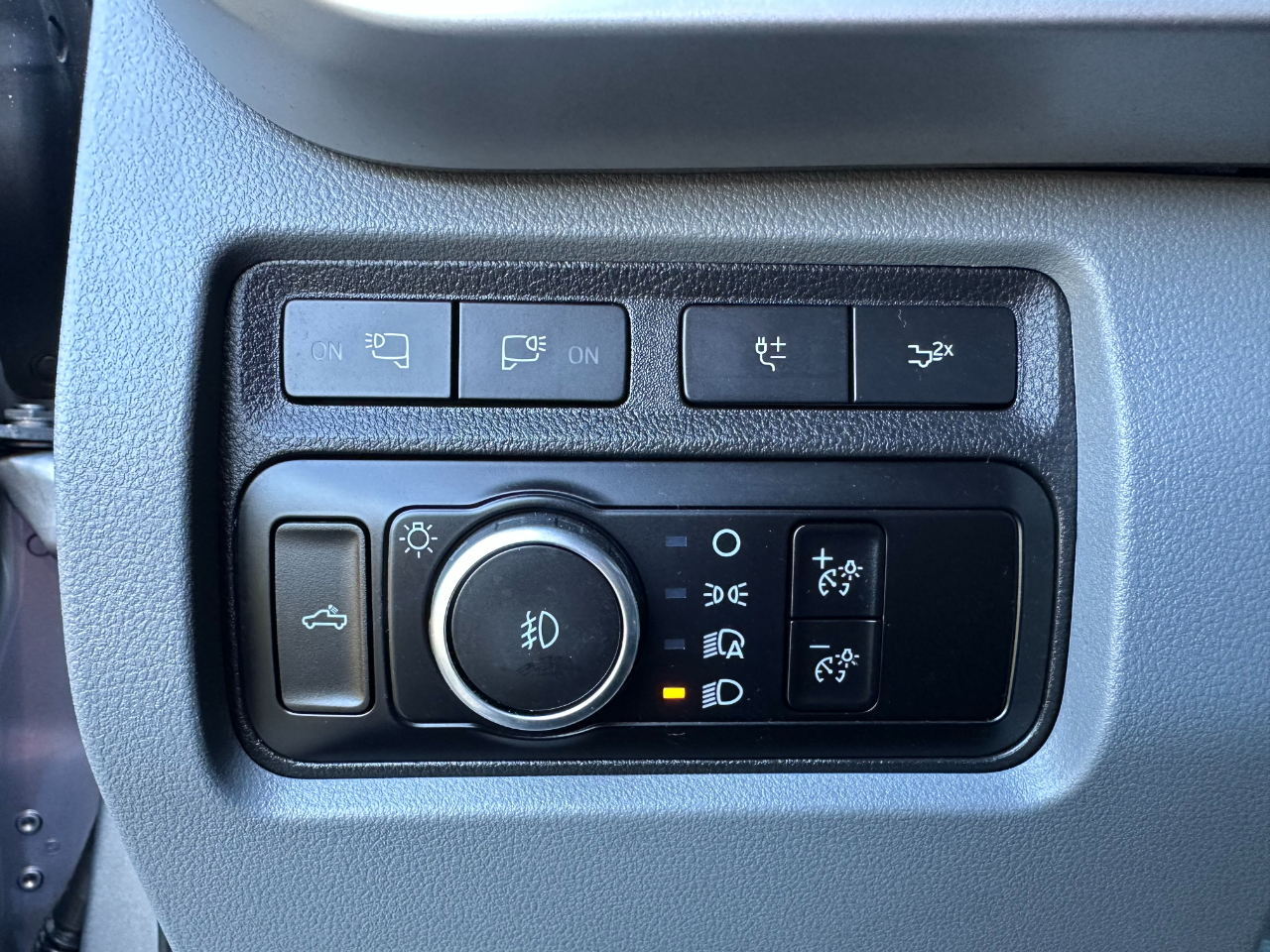 Ford Super Duty F-250 SRW XLT 4WD Crew Cab 6.75' Box 2023