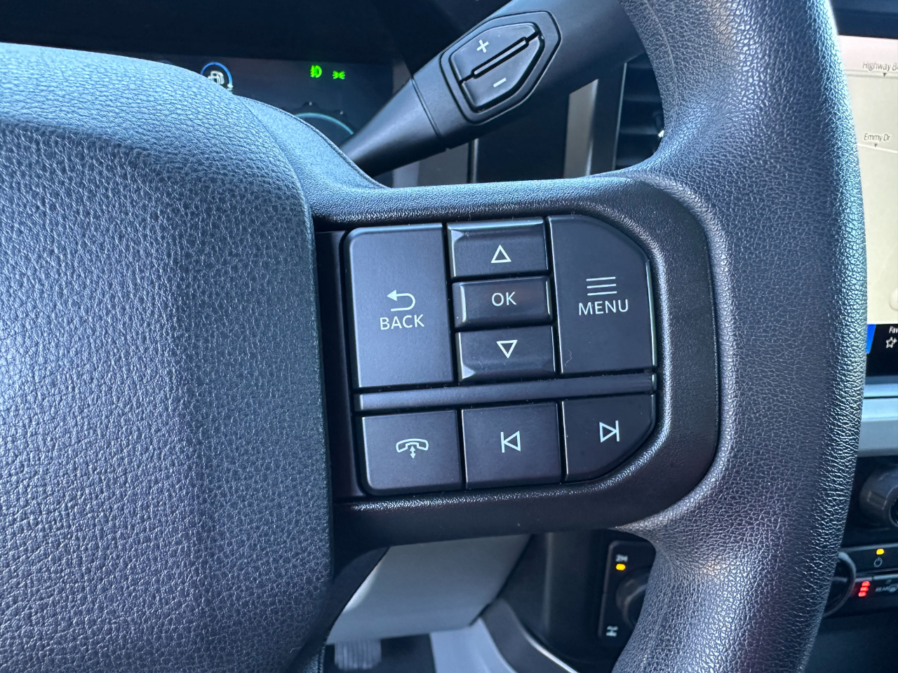 Ford Super Duty F-250 SRW XLT 4WD Crew Cab 6.75' Box 2023