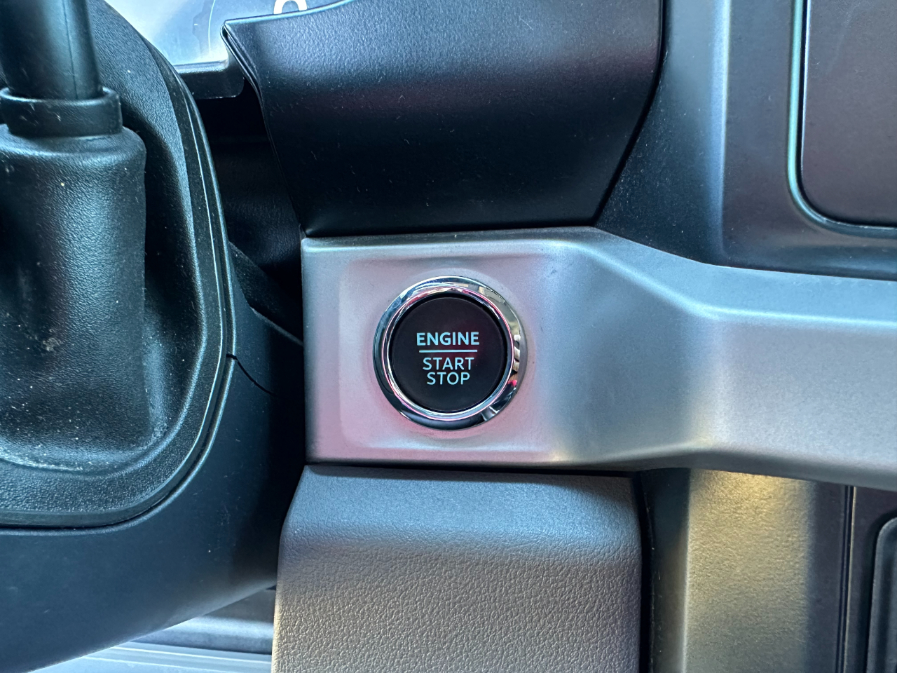 Ford Super Duty F-250 SRW XLT 4WD Crew Cab 6.75' Box 2023