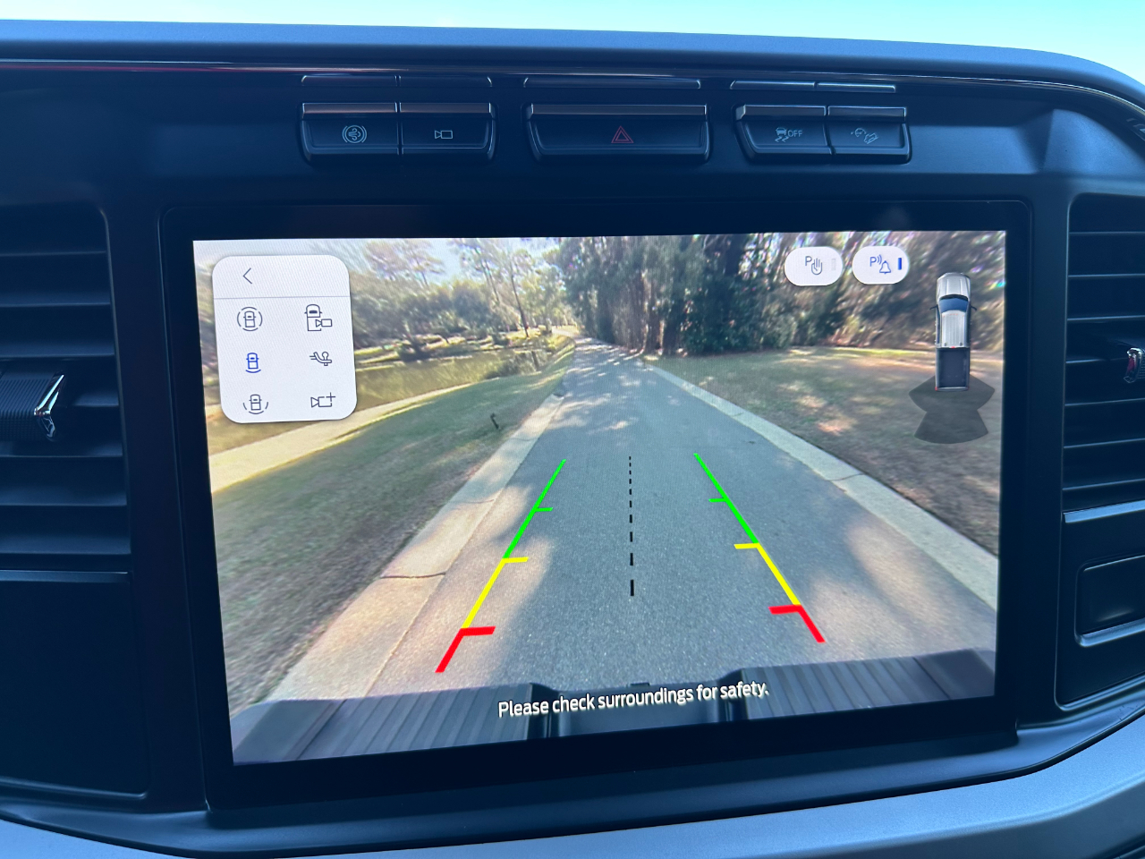 Ford Super Duty F-250 SRW XLT 4WD Crew Cab 6.75' Box 2023