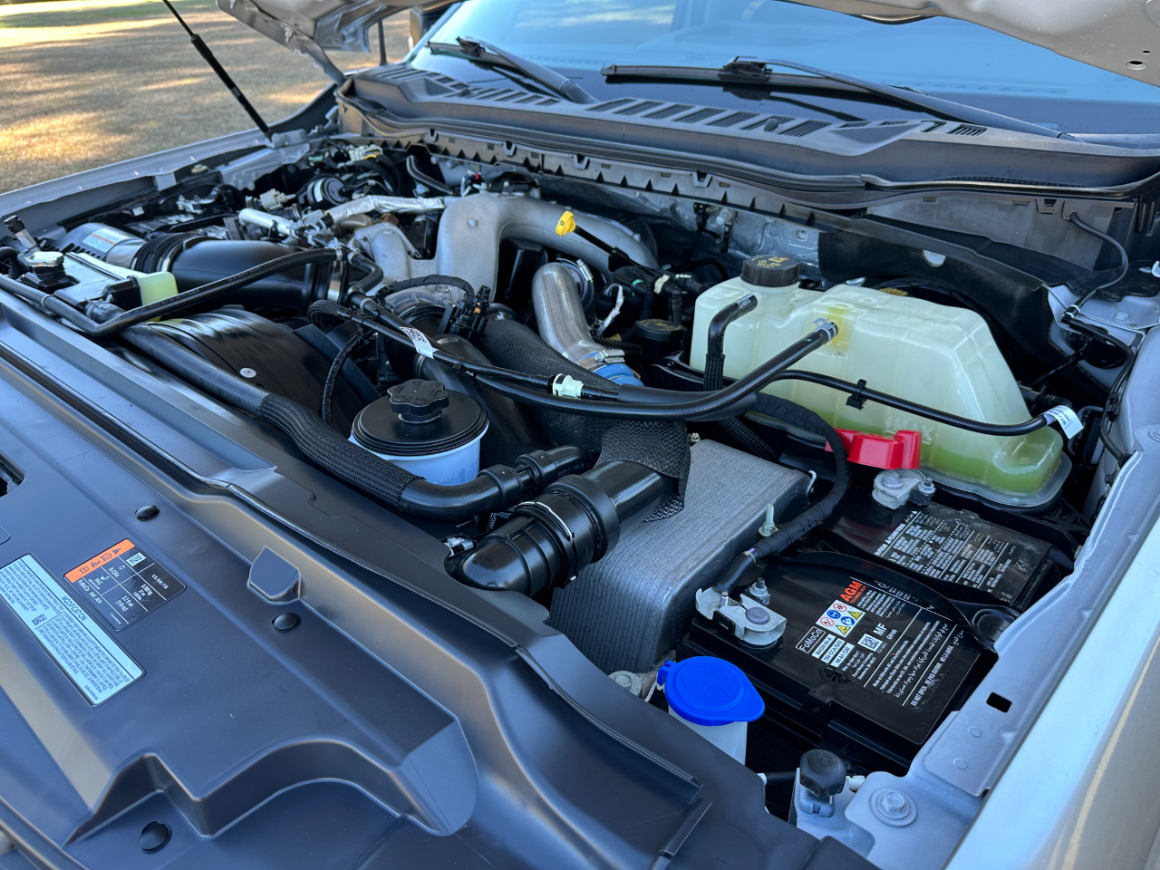 Ford Super Duty F-250 SRW XLT 4WD Crew Cab 6.75' Box 2023