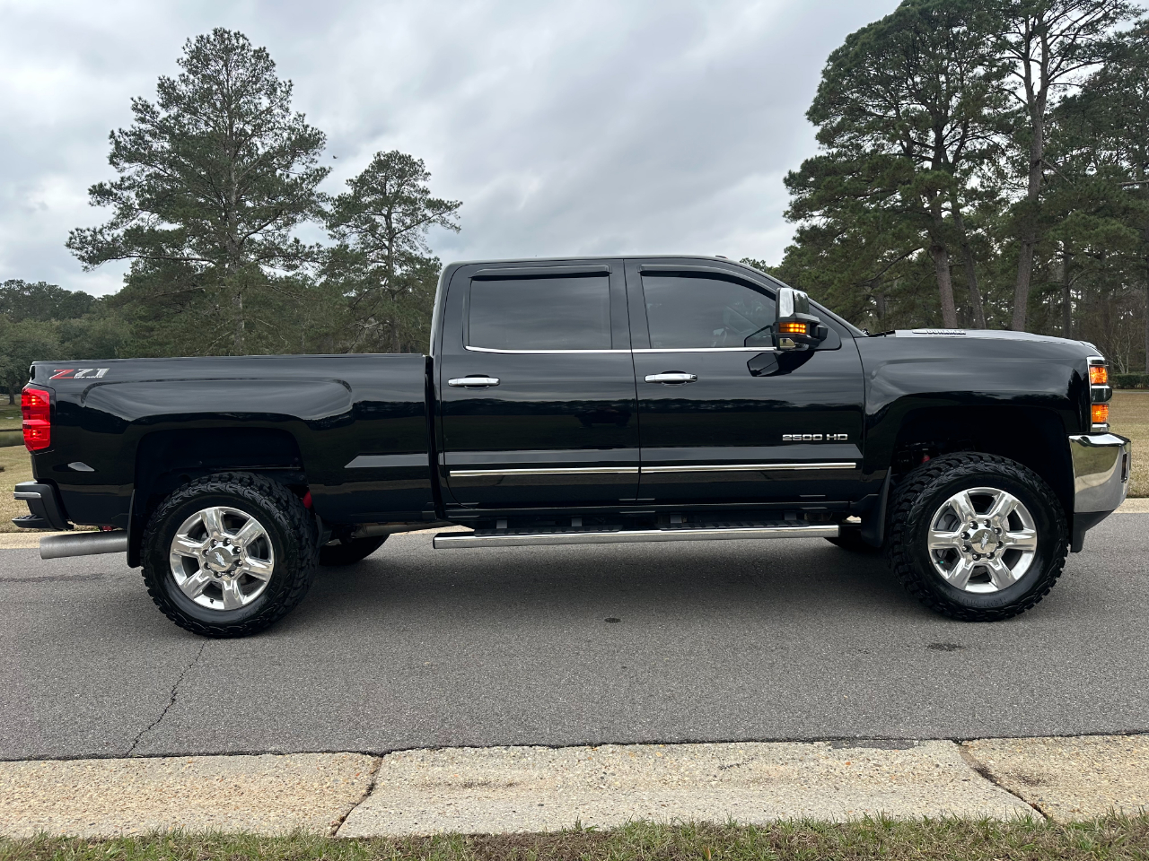 Chevrolet Silverado 2500HD 4WD Crew Cab 153.7" LTZ 2018