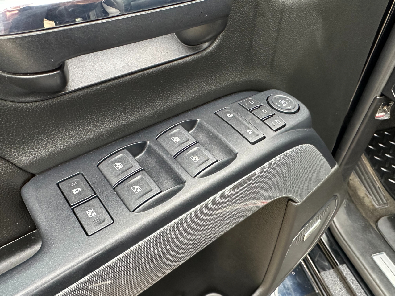 Chevrolet Silverado 2500HD 4WD Crew Cab 153.7" LTZ 2018