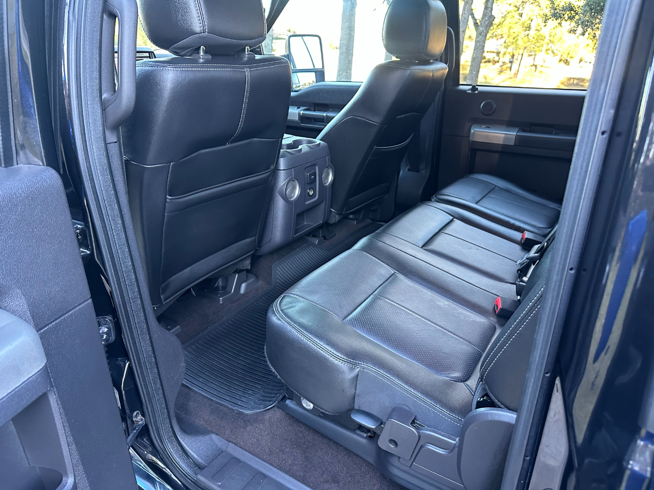 Ford Super Duty F-250 SRW 4WD Crew Cab 156" Lariat 2015