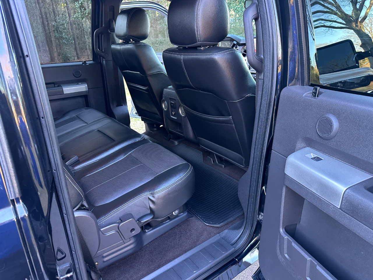 Ford Super Duty F-250 SRW 4WD Crew Cab 156" Lariat 2015