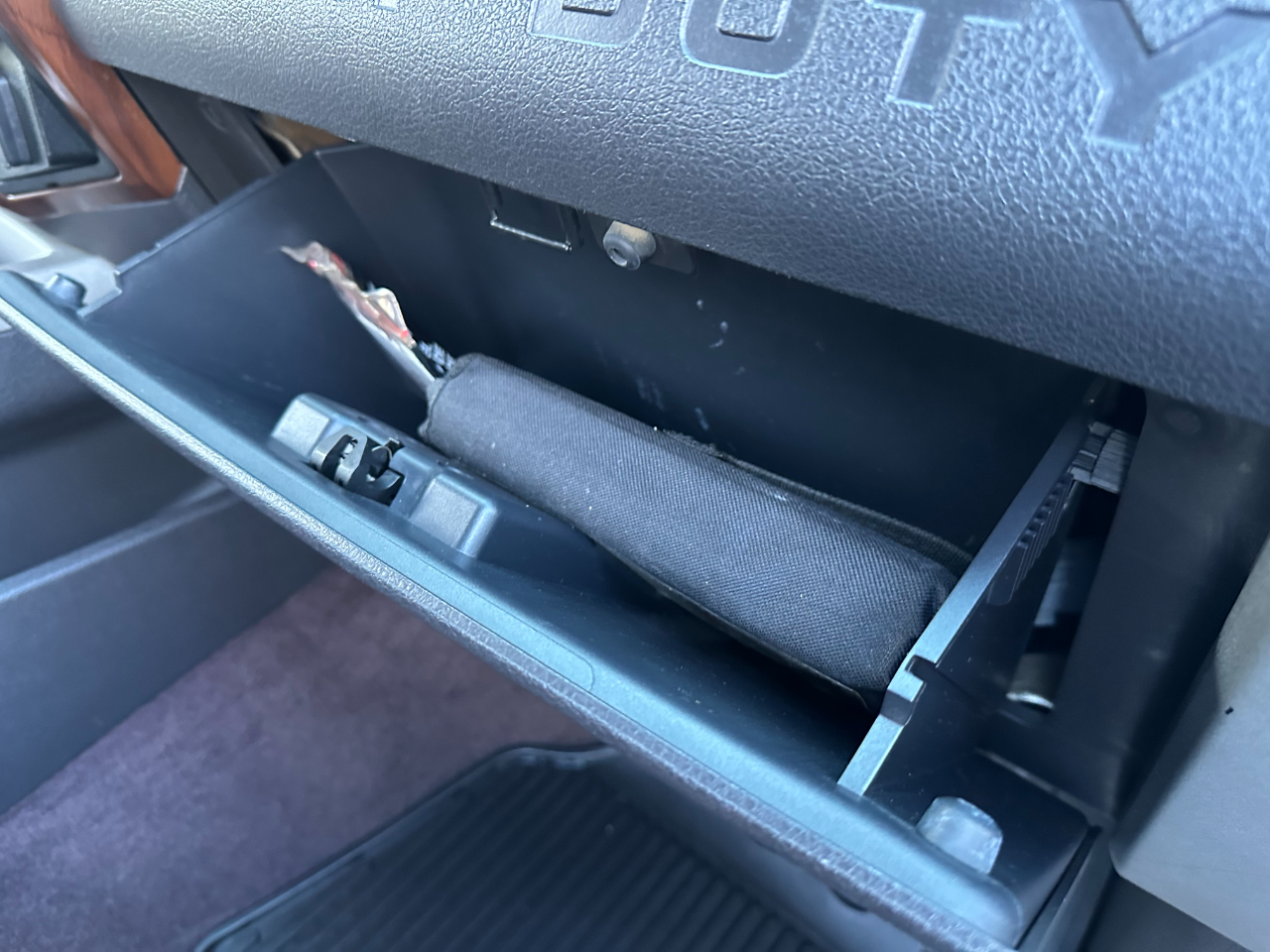 Ford Super Duty F-250 SRW 4WD Crew Cab 156" Lariat 2015