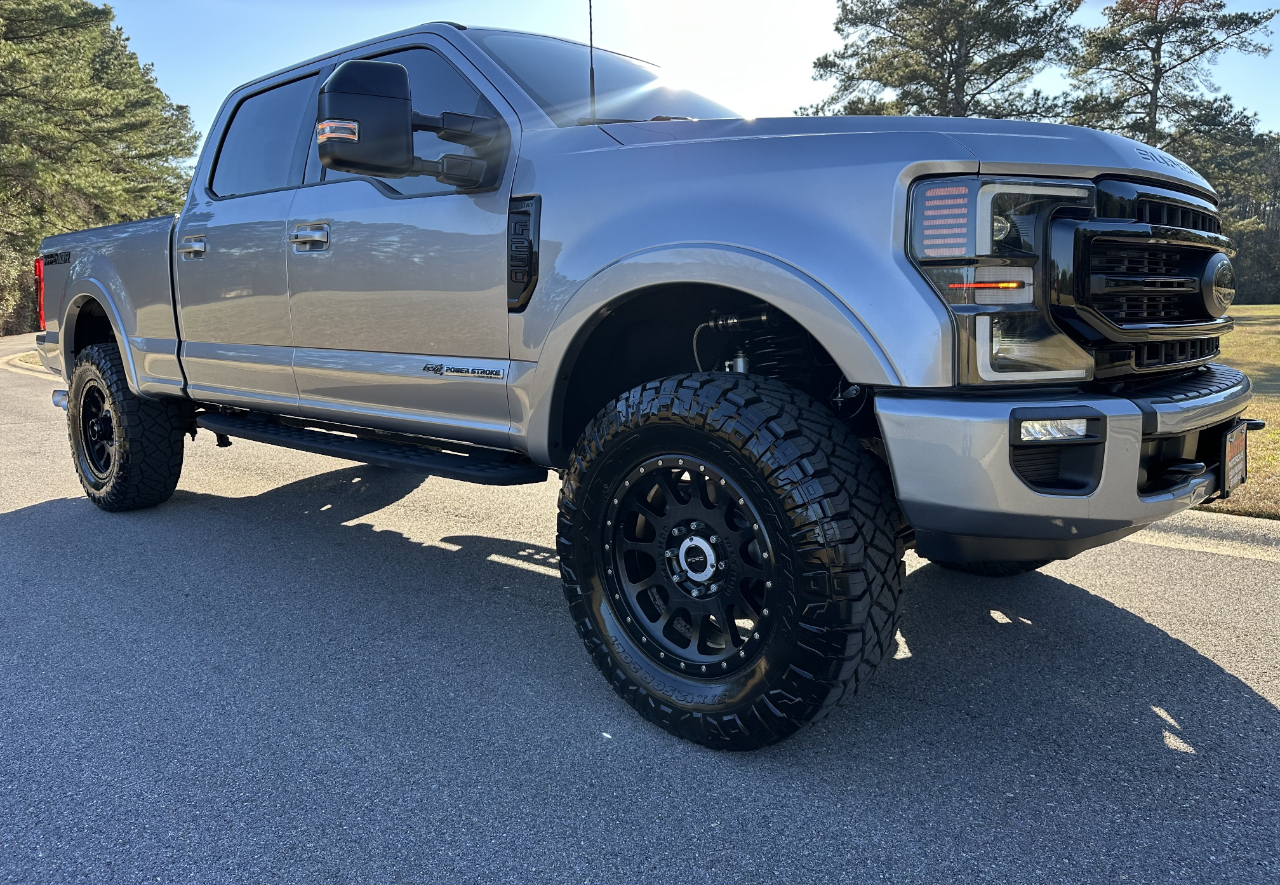 Ford Super Duty F-250 SRW Lariat 4WD Crew Cab 6.75' Box 2022