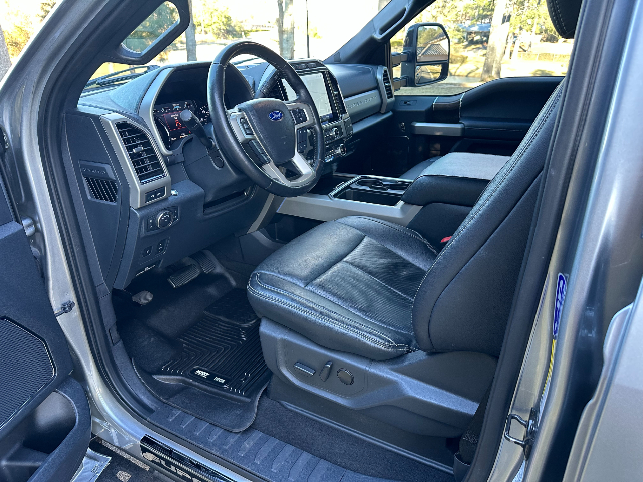 Ford Super Duty F-250 SRW Lariat 4WD Crew Cab 6.75' Box 2022