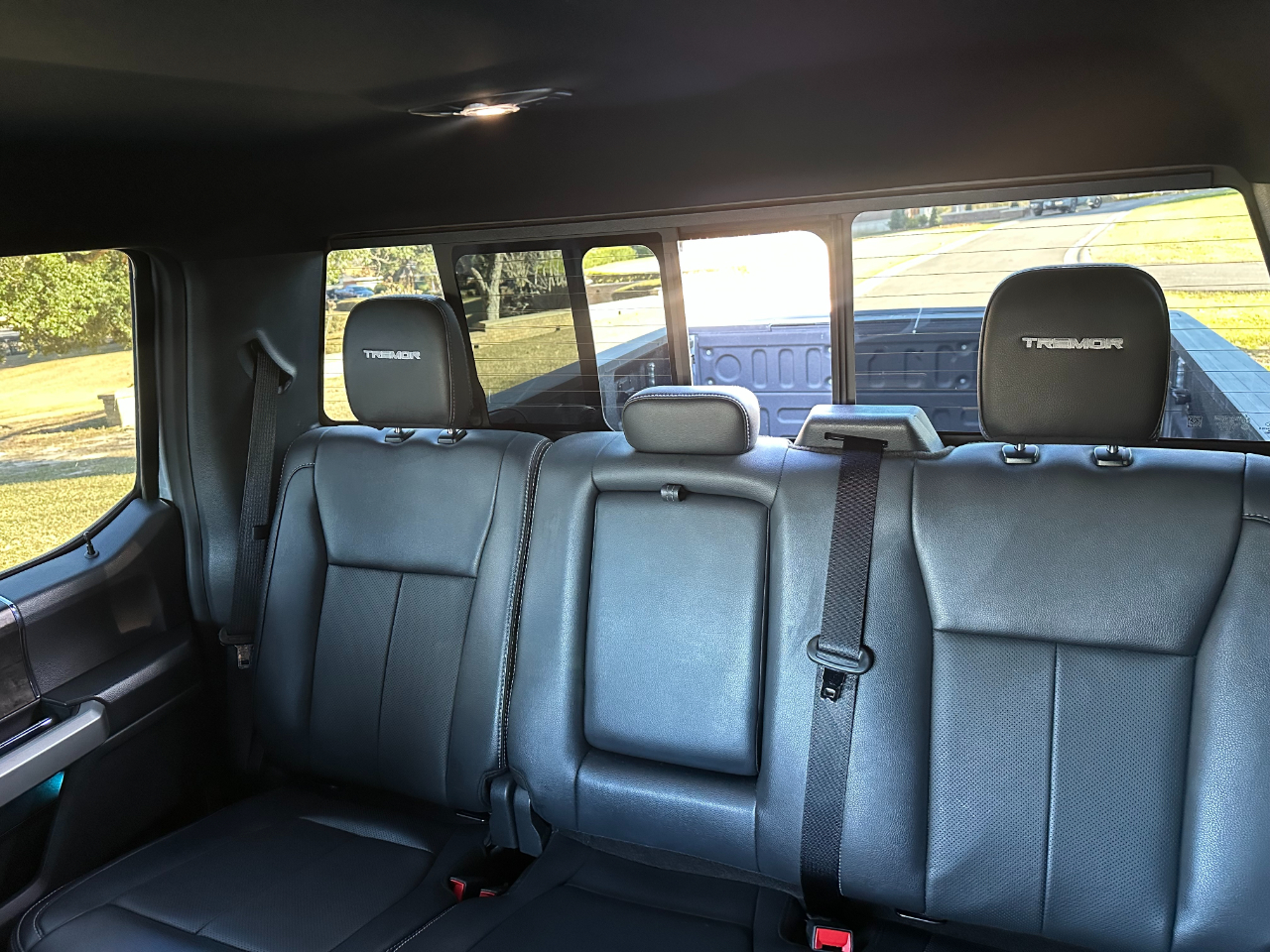 Ford Super Duty F-250 SRW Lariat 4WD Crew Cab 6.75' Box 2022