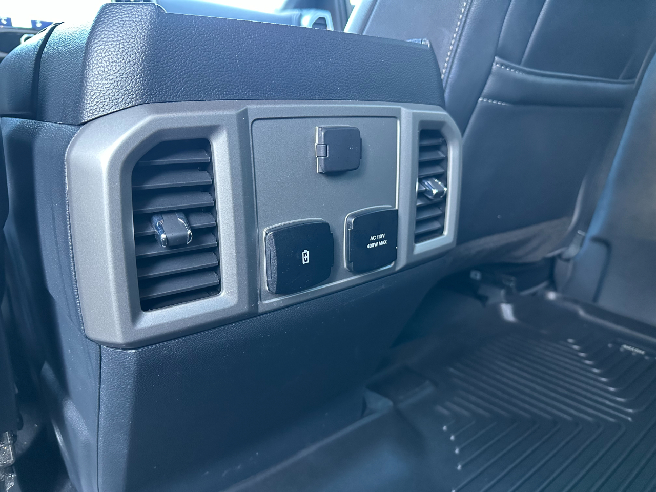 Ford Super Duty F-250 SRW Lariat 4WD Crew Cab 6.75' Box 2022