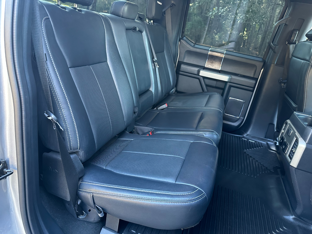 Ford Super Duty F-250 SRW Lariat 4WD Crew Cab 6.75' Box 2022