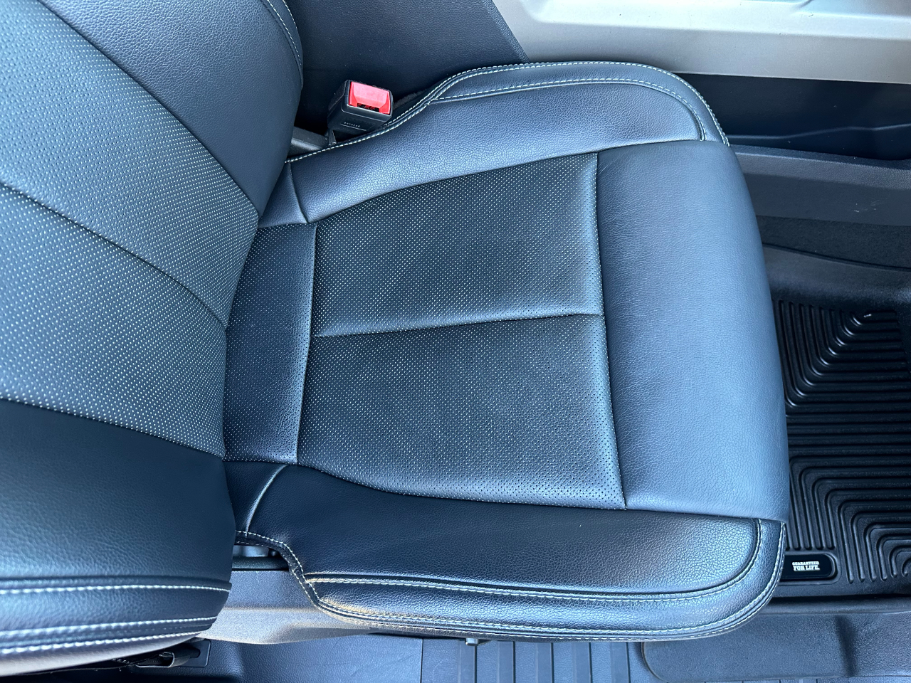 Ford Super Duty F-250 SRW Lariat 4WD Crew Cab 6.75' Box 2022